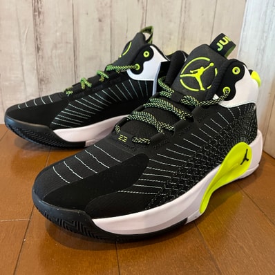 Nike Jordan Jumpman 2021 "Black/White/Green Glow"