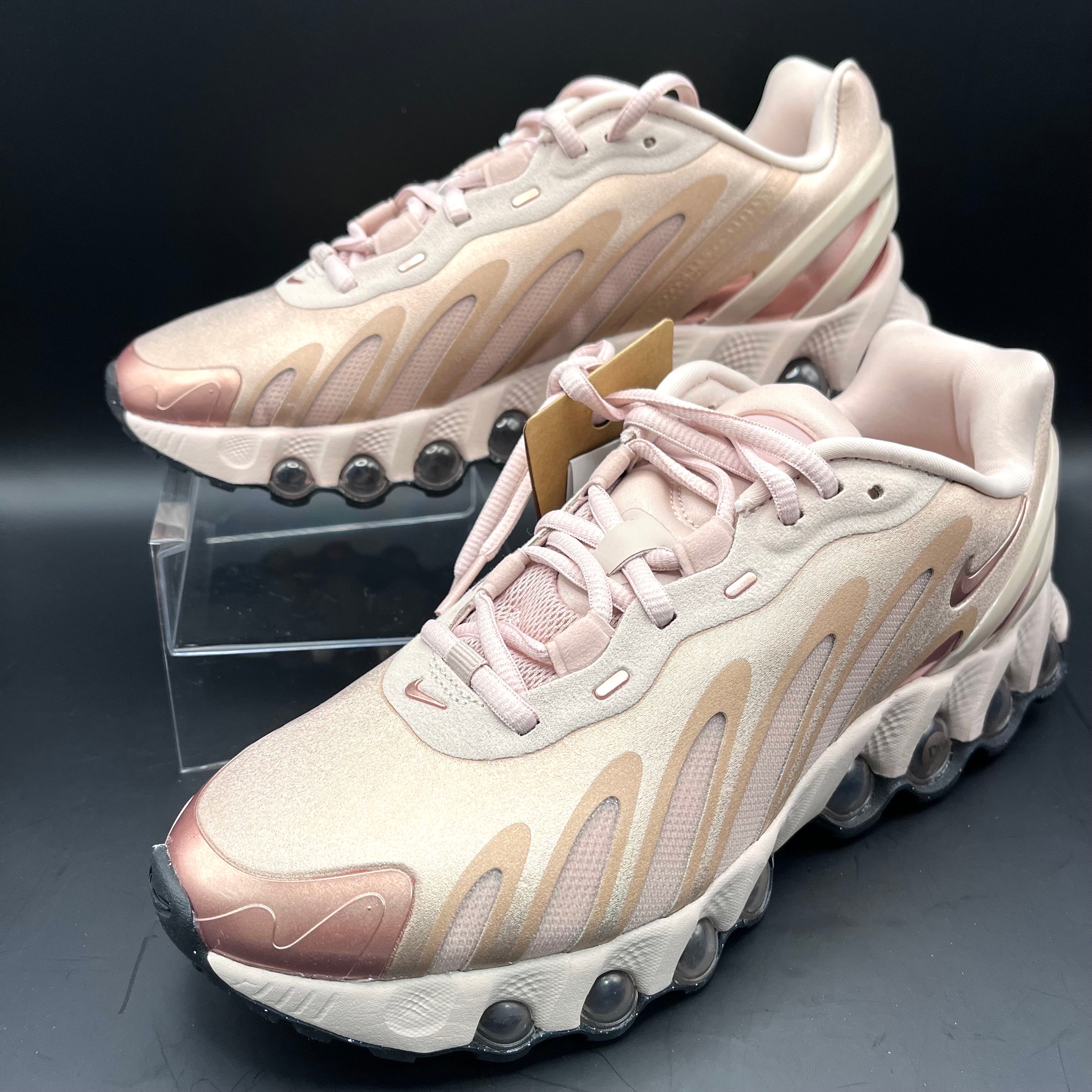 ナイキ ウィメンズ エアマックスDN8 "ローズゴールド"