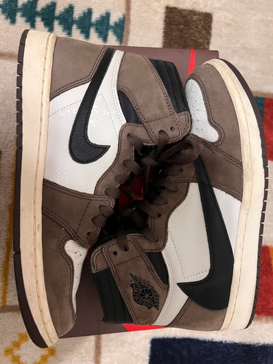 Travis Scott × Nike Air Jordan 1 Retro High OG TS SP "Sail/Dark Mocha"