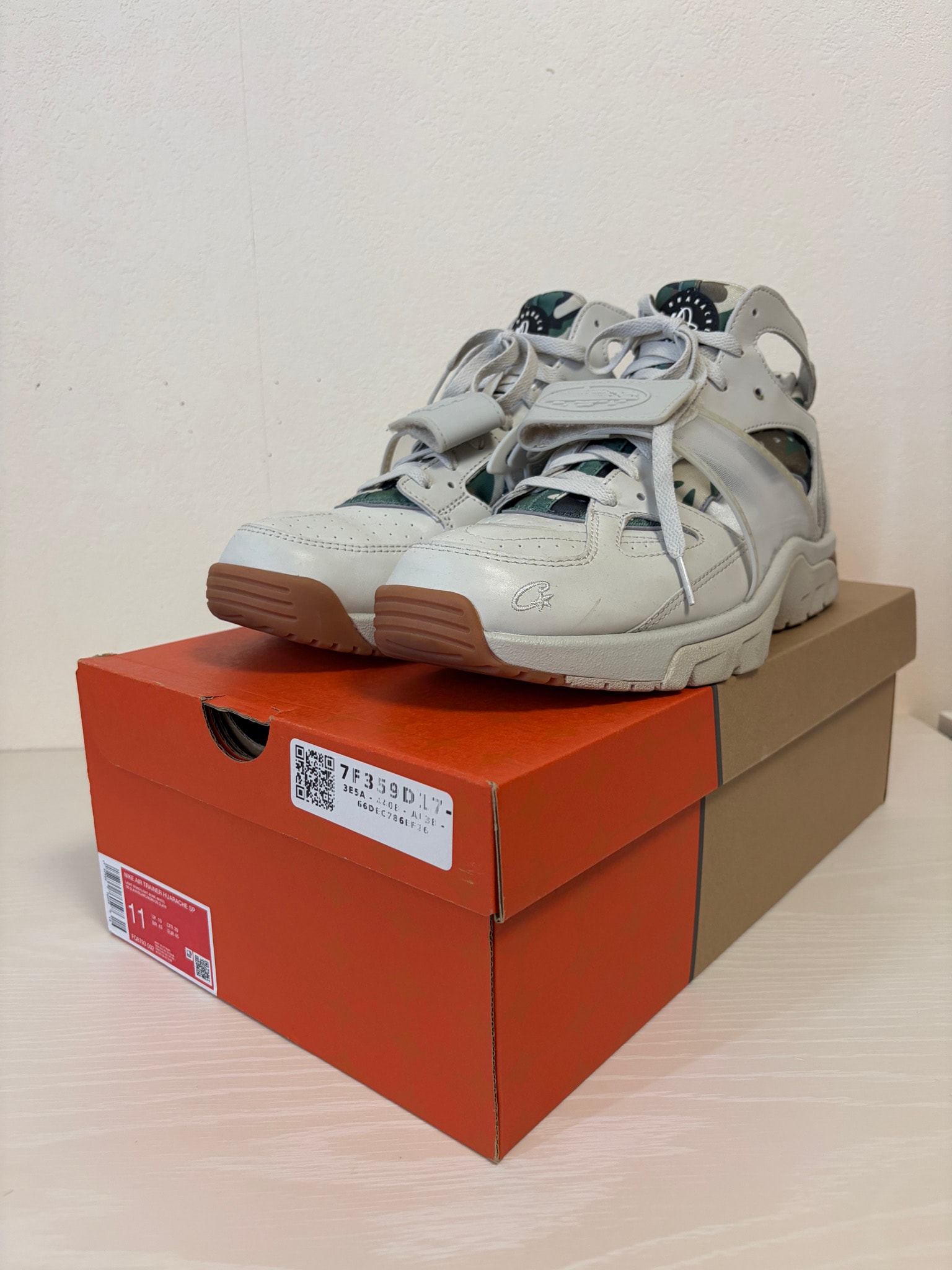 Corteiz × Nike Air Trainer Huarache "Light Bone"