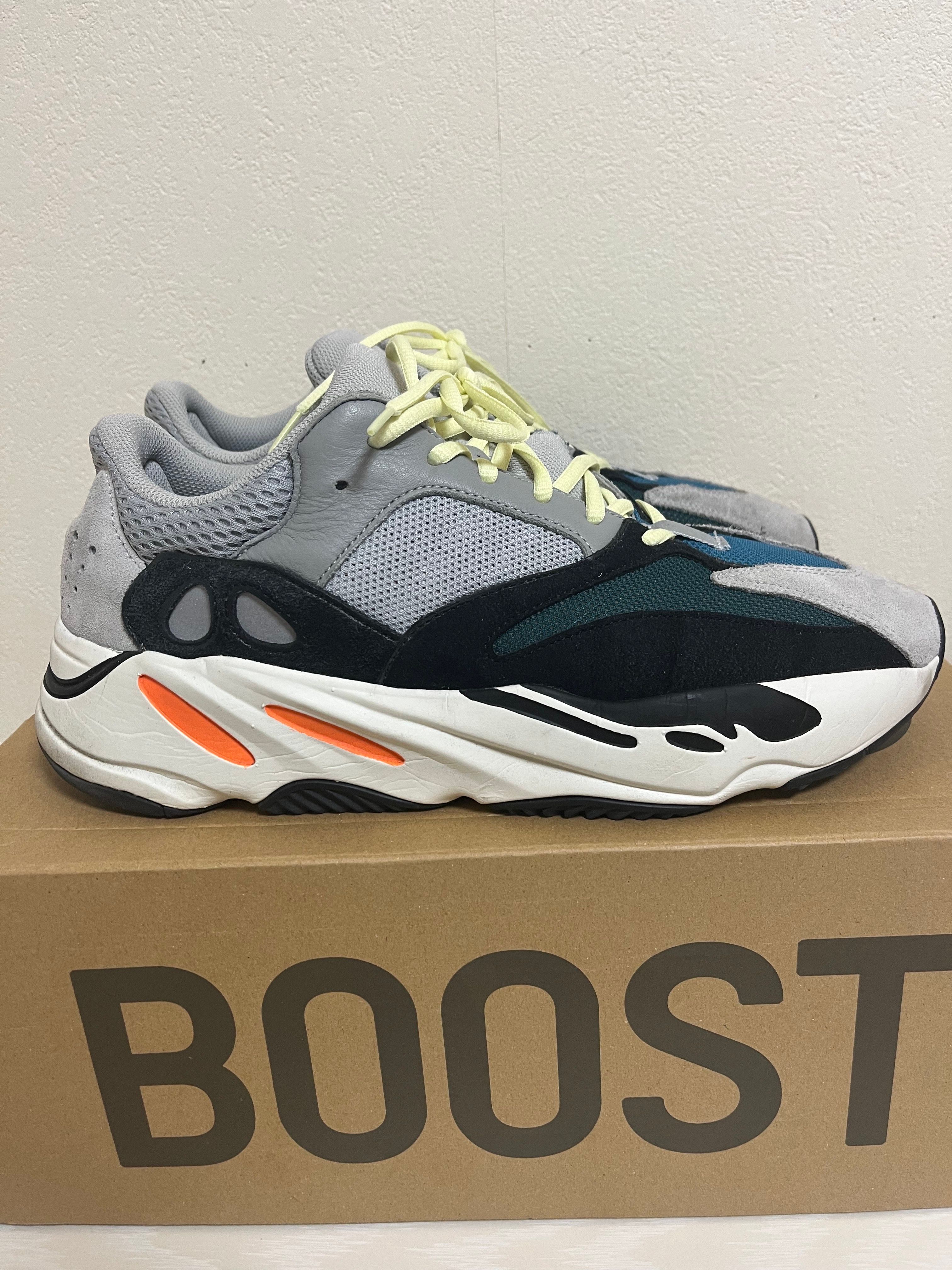 adidas YEEZY Boost 700 "Wave Runner"