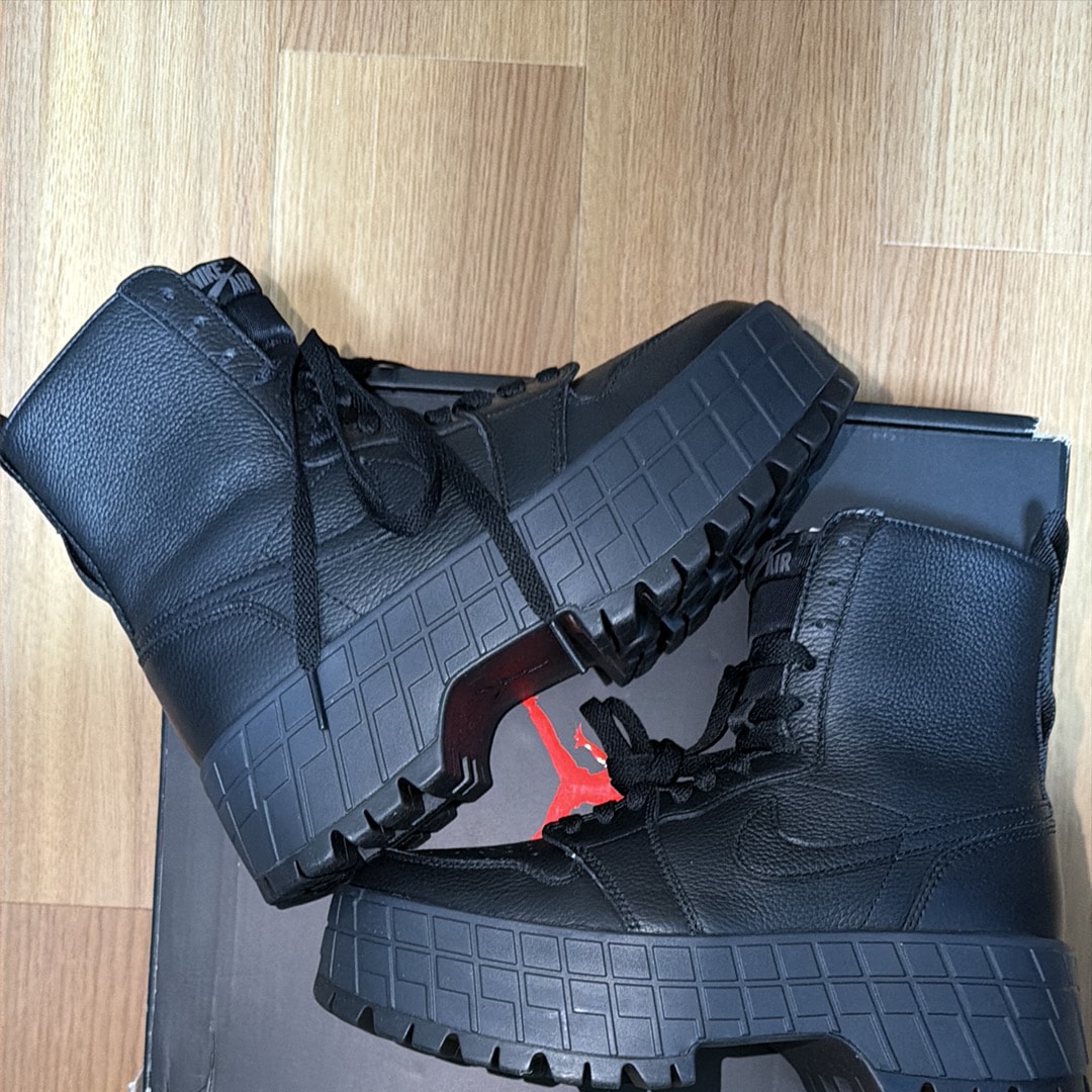 Nike Women's Air Jordan 1 Brooklyn High "Black"