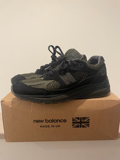 Stone Island × New Balance 991V2 "Black"