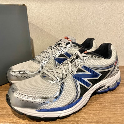 New Balance 860V2 "White/Blue"