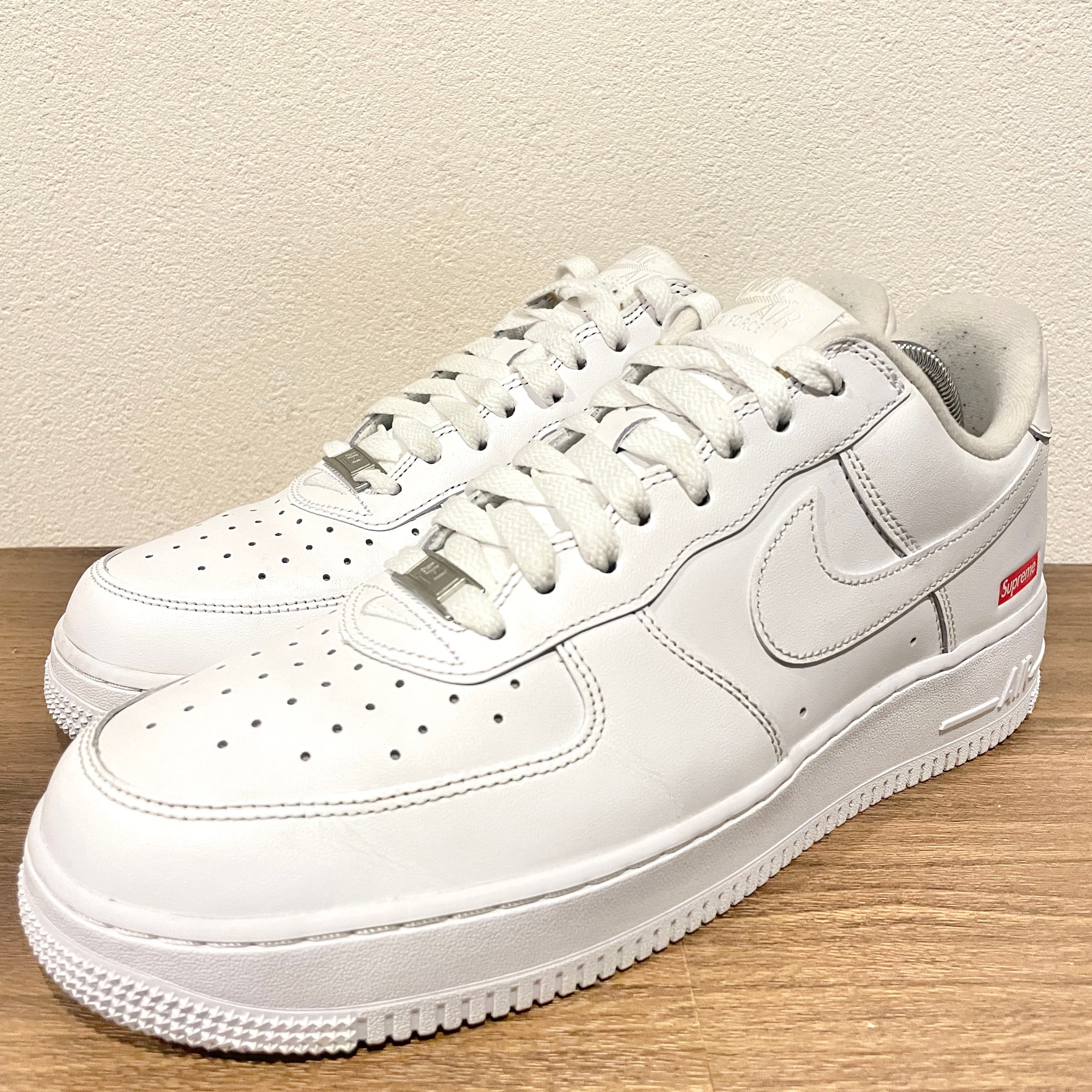 Supreme × Nike Air Force 1 Low "White"
