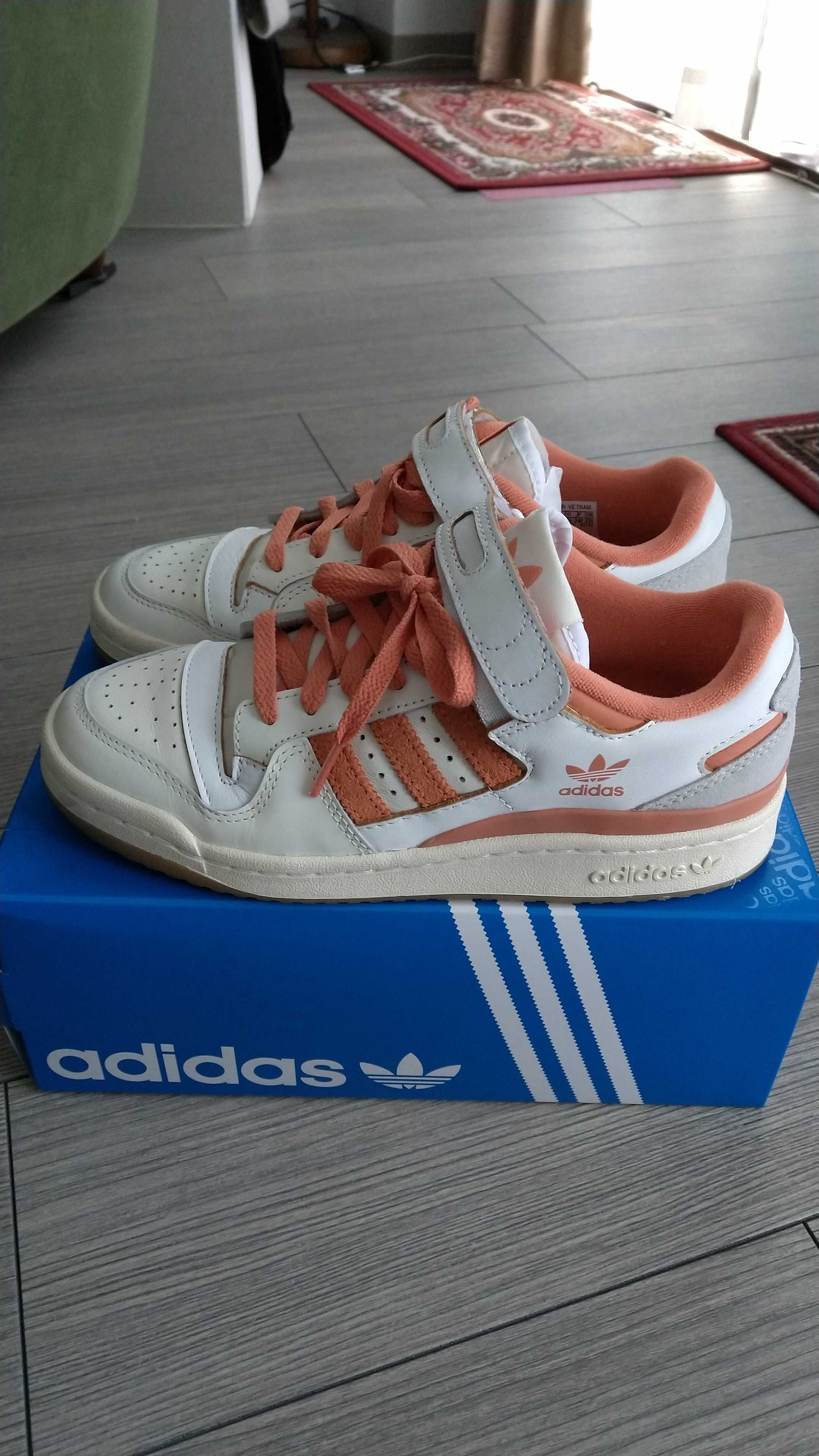 adidas FORUM 84 LOW "FOOTWEAR WHITE/HAZY COPPER"