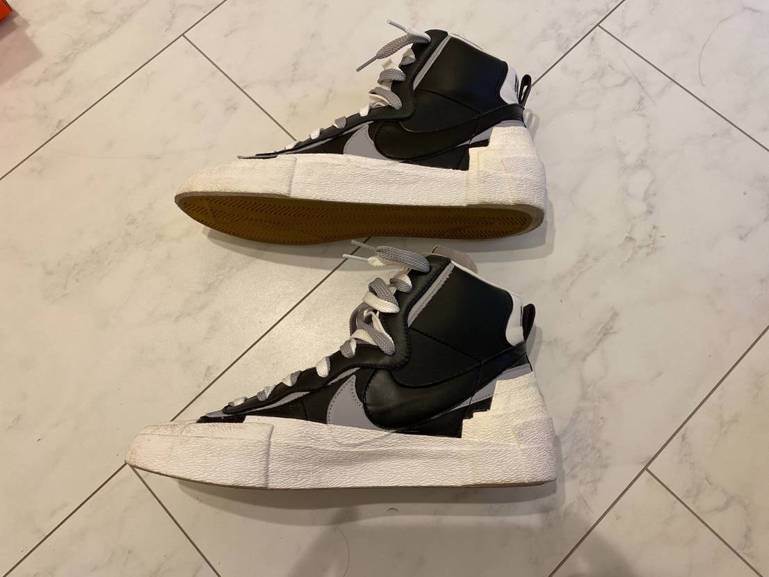 sacai × NIKE BLAZER MID "BLACK/WOLF GREY/WHITE"