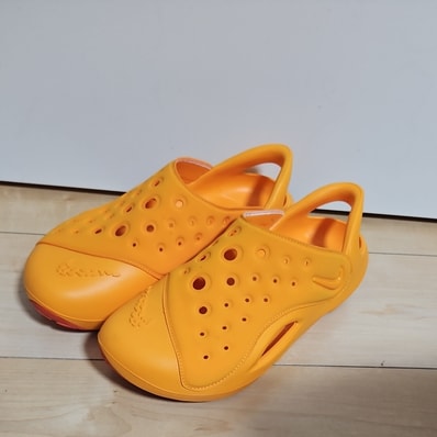 Nike GS Aqua Swoosh "Orange Peel/Picante Red/Orange Peel"