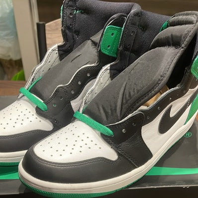 Nike Air Jordan 1 Retro High OG "Celtics/Black and Lucky Green" (2023)
