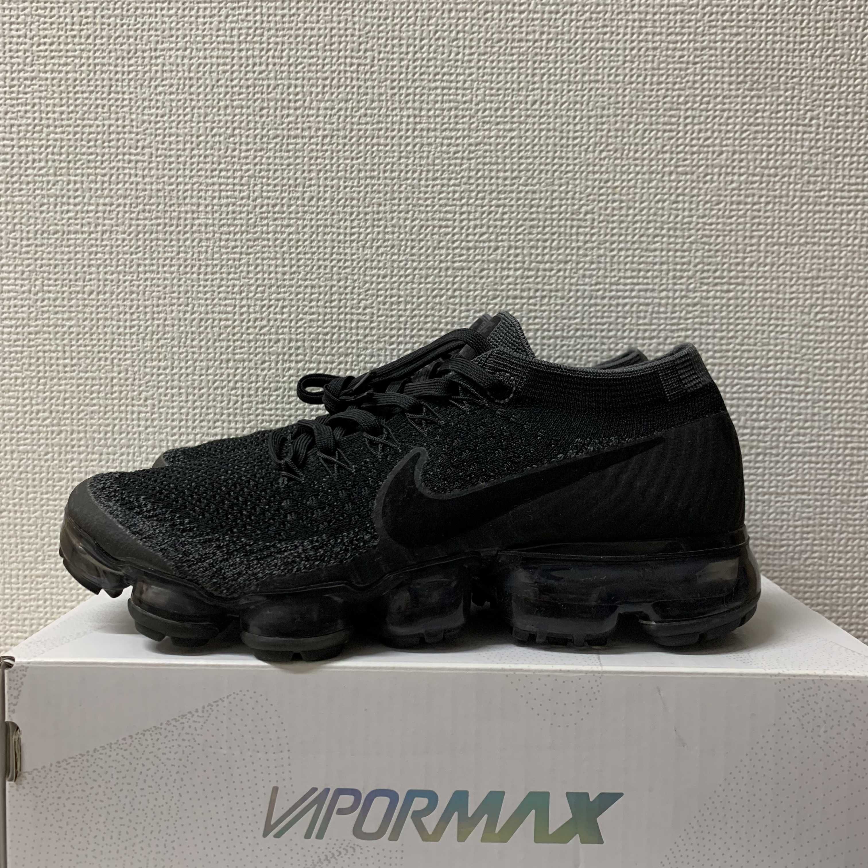 NIKE Women's AIR VAPORMAX "TRIPLE BLACK 2.0"