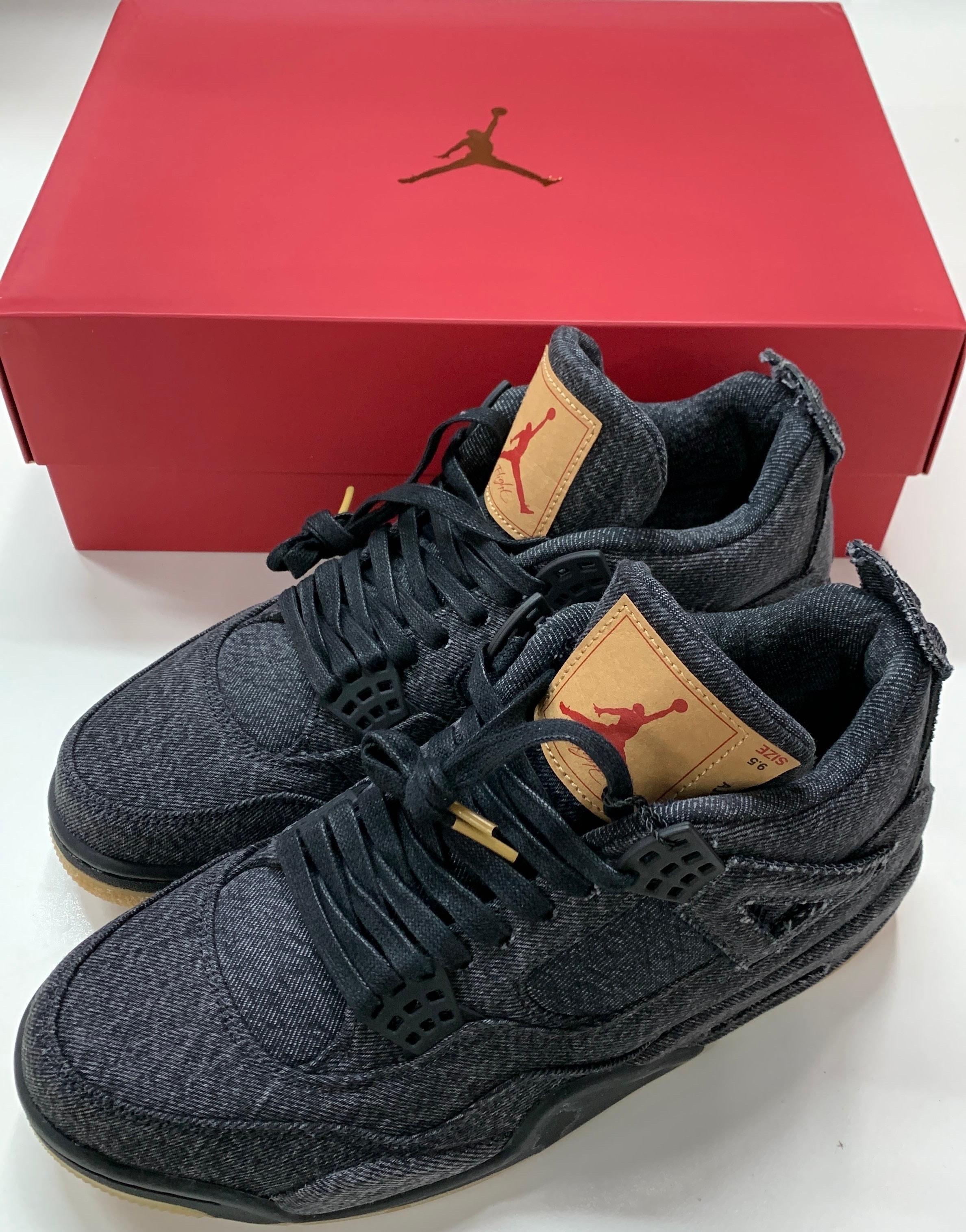 Nike × Levi's Air Jordan 4 "Black Denim" (LEVIS Tab)
