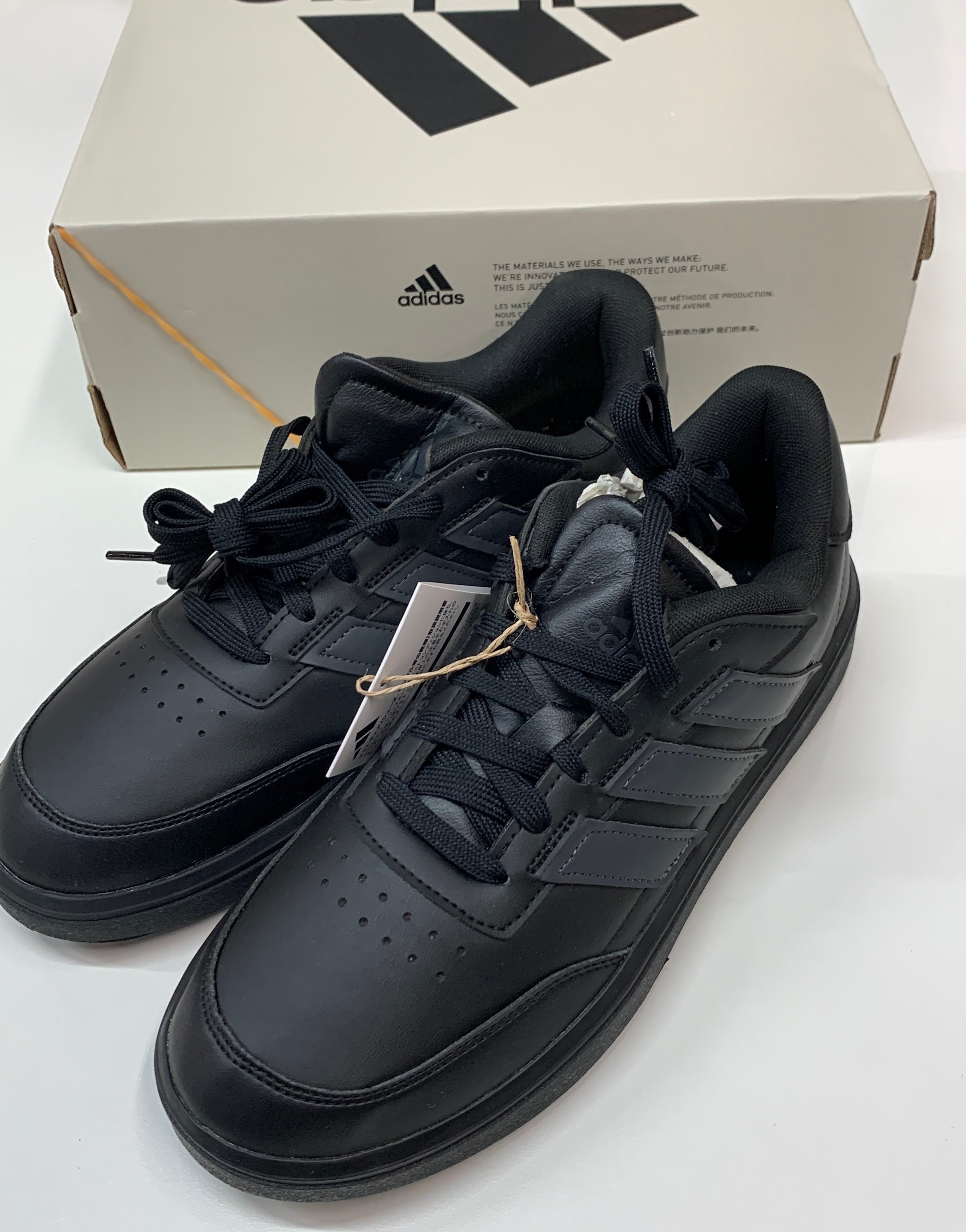 adidas Courtblock "Core Black/Carbon"
