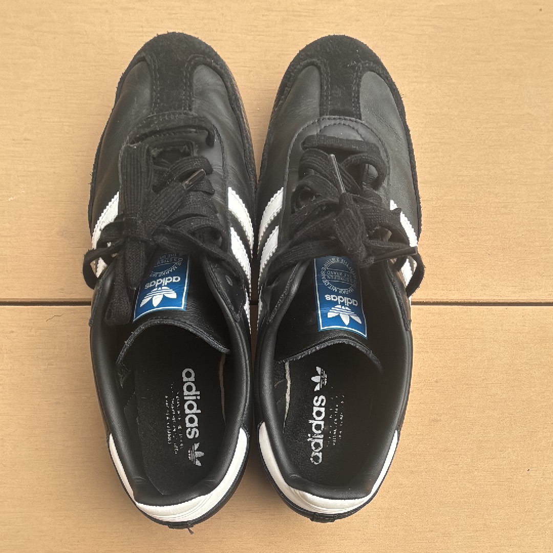 アディダス サンバ OG "コアブラック/クラウドホワイト/ガム"