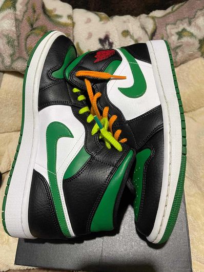 NIKE AIR JORDAN 1 MID "PINE GREEN"