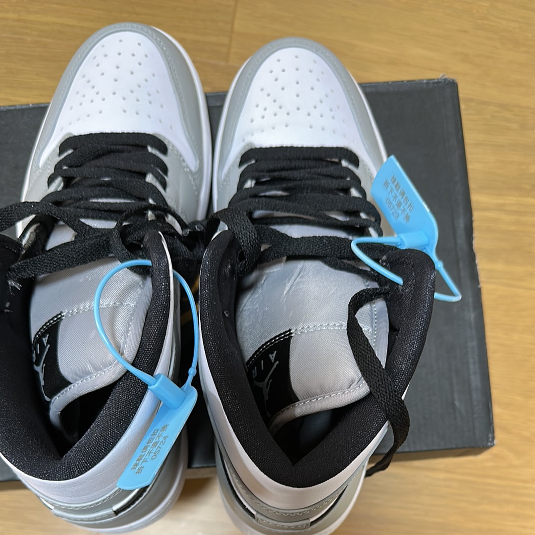 Nike Air Jordan 1 Mid "Light Smoke Grey/White/Black"