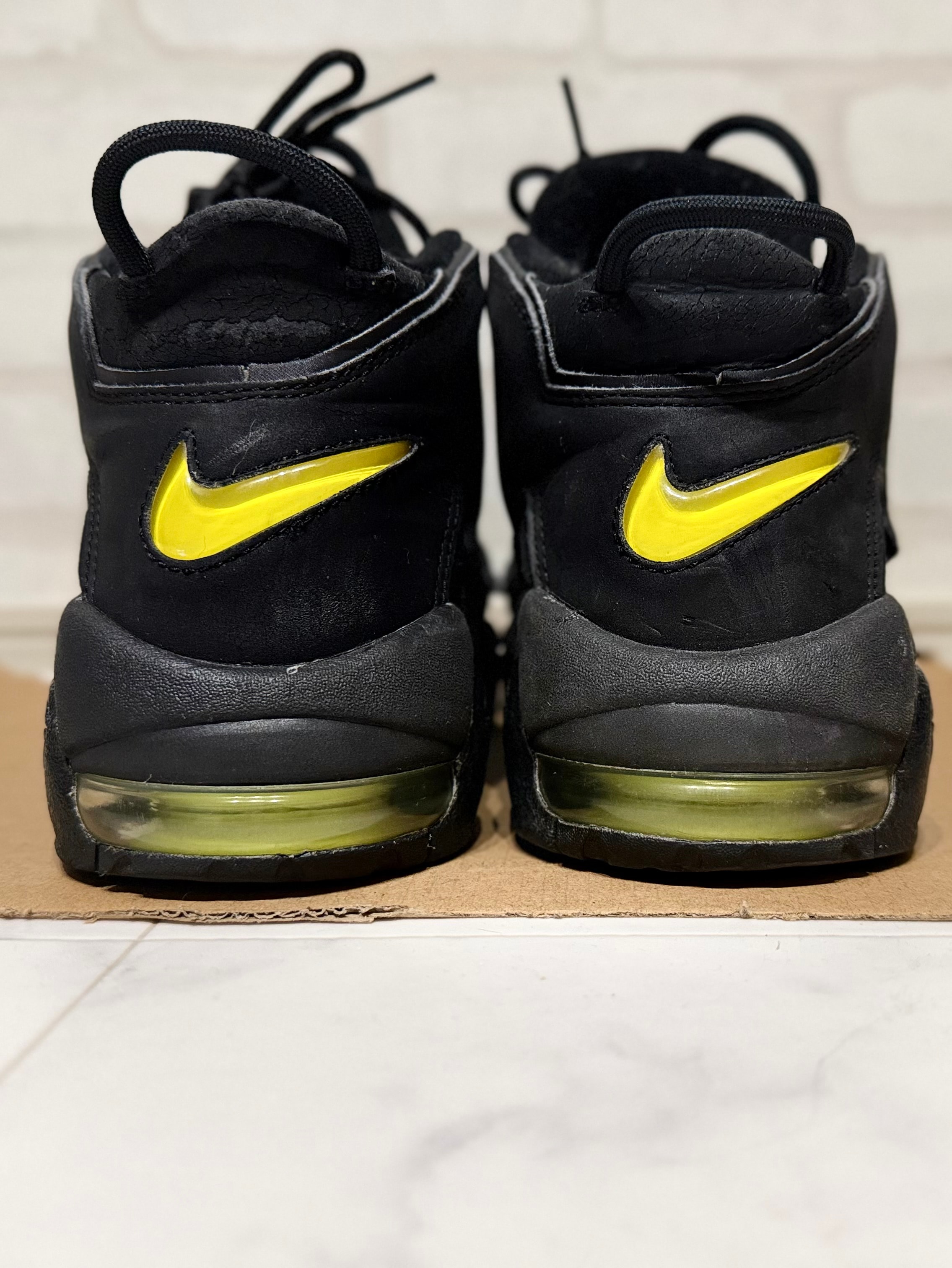 Nike Air More Uptempo "Black Volt"