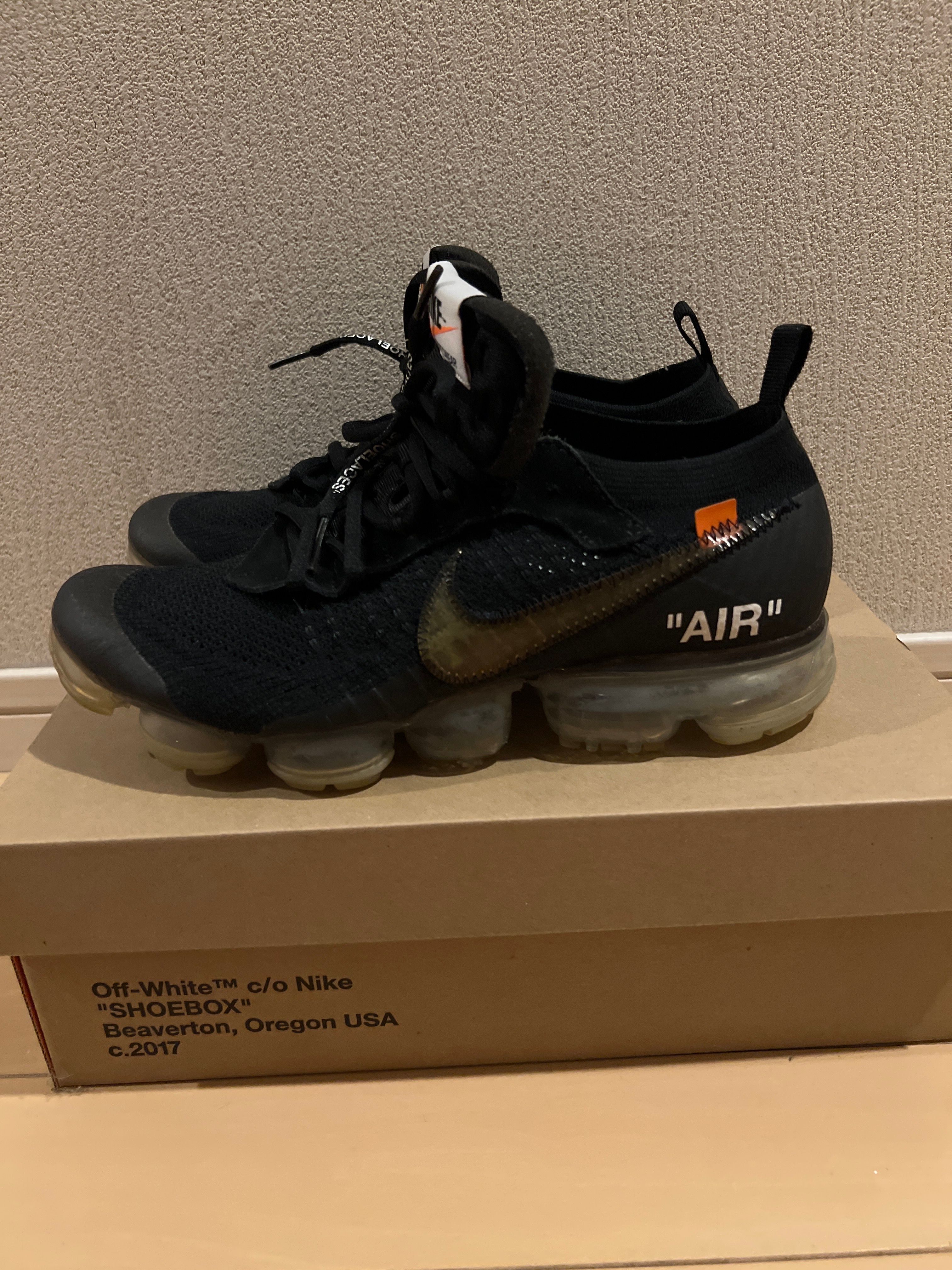 Off-White × Nike Air Vapormax "Black/Total Orange/Clear"