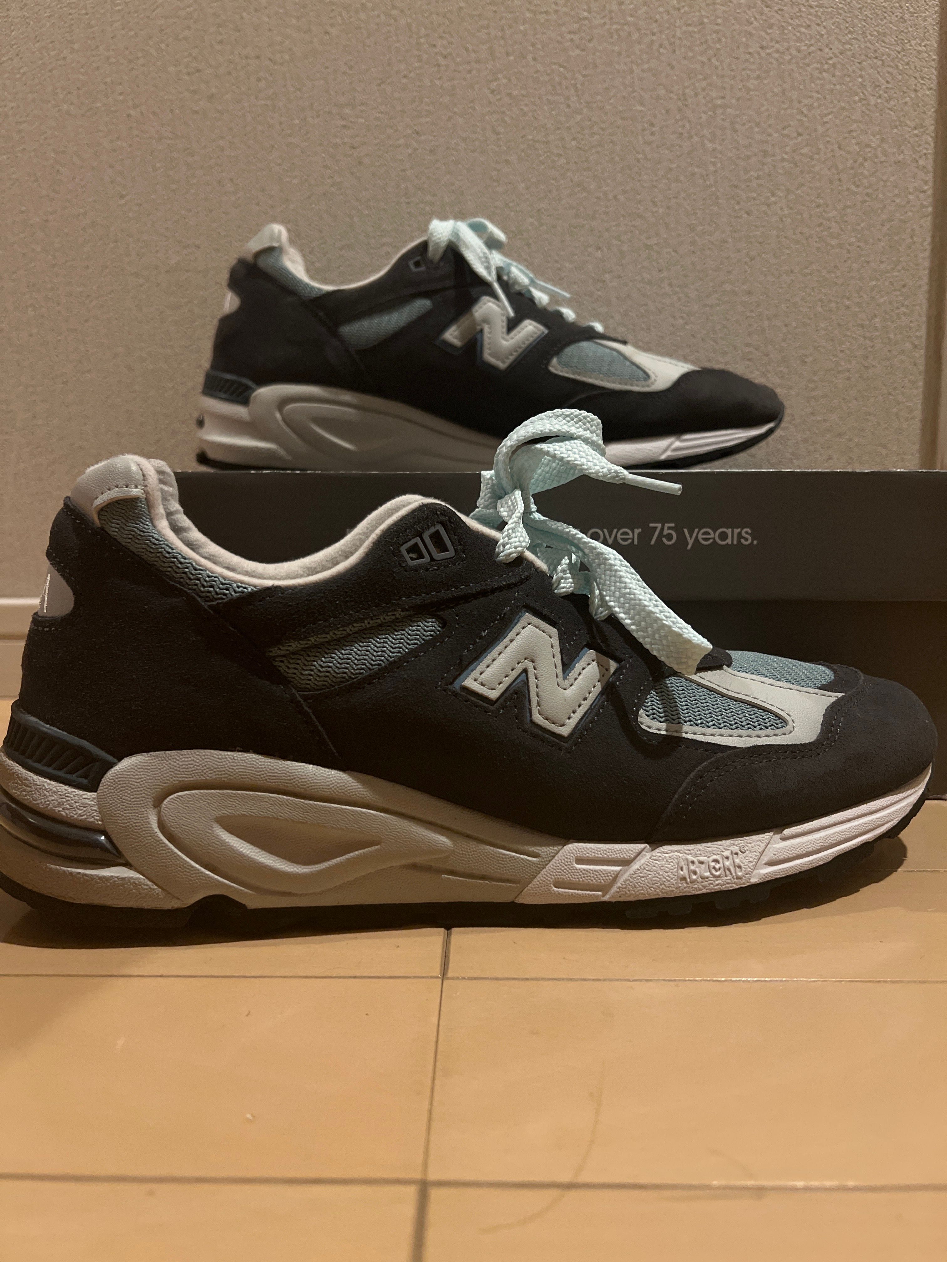 KITH Ronnie Fieg × New Balance 990V2 "Steel Blue"