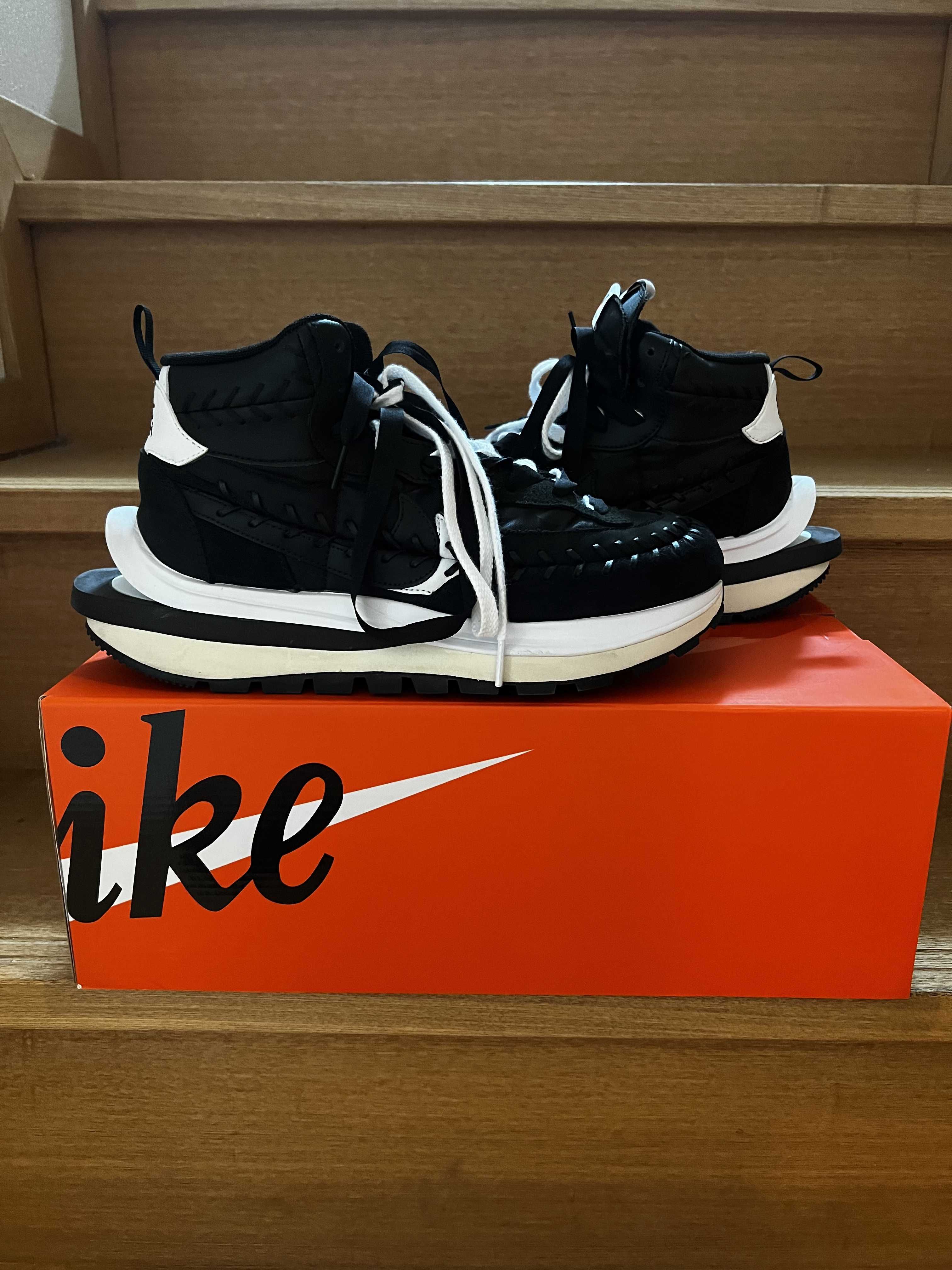 Jean-Paul Gaultier × sacai × Nike Vapor Waffle "Black/Black-White"