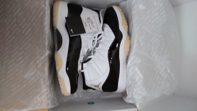 Nike Air Jordan 11 Retro "Gratitude"