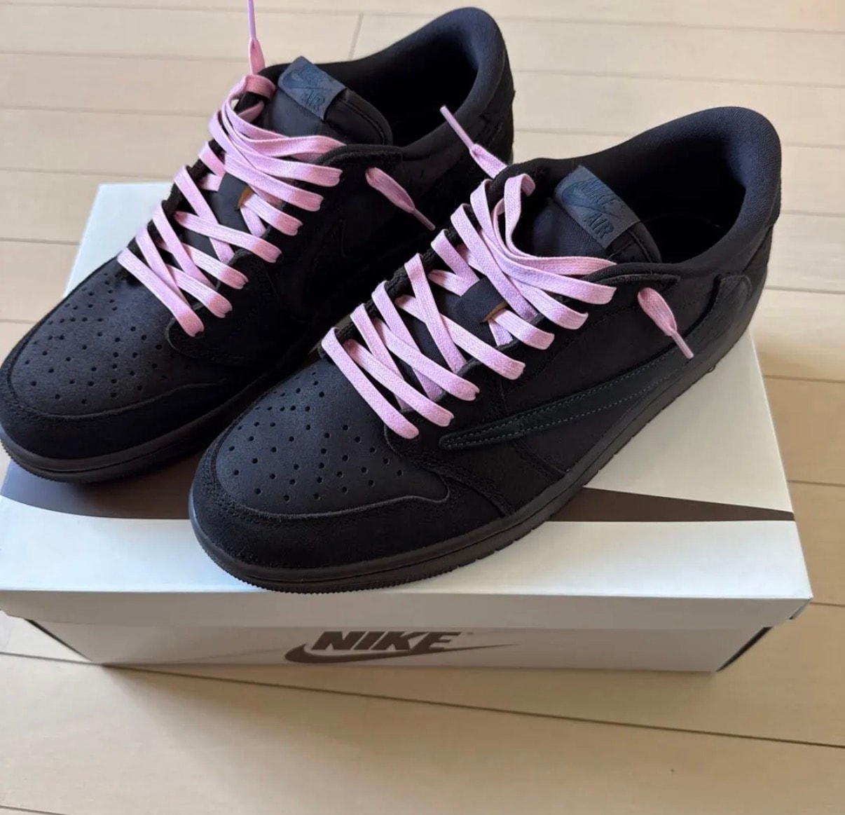 Travis Scott × Nike Air Jordan 1 Low OG SP "Velvet Brown and Dark Mocha"