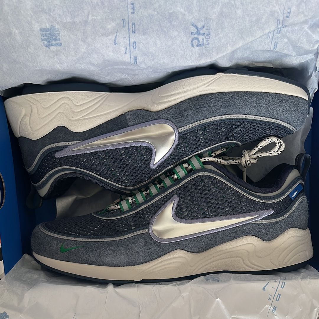 UNDEFEATED × Nike Air Zoom Spiridon "Thunder Blue/Silver"