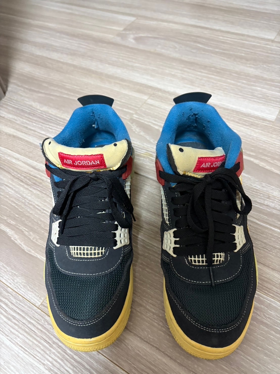 ユニオン × ナイキ エアジョーダン4 