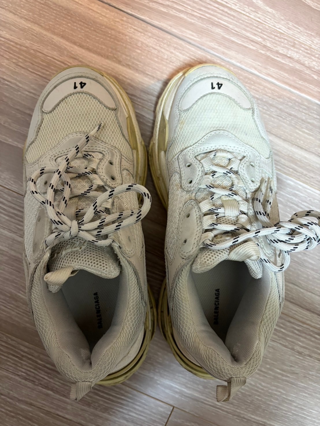 BALENCIAGA Women's TRIPLE S CLEAR SOLE "BEIGE"