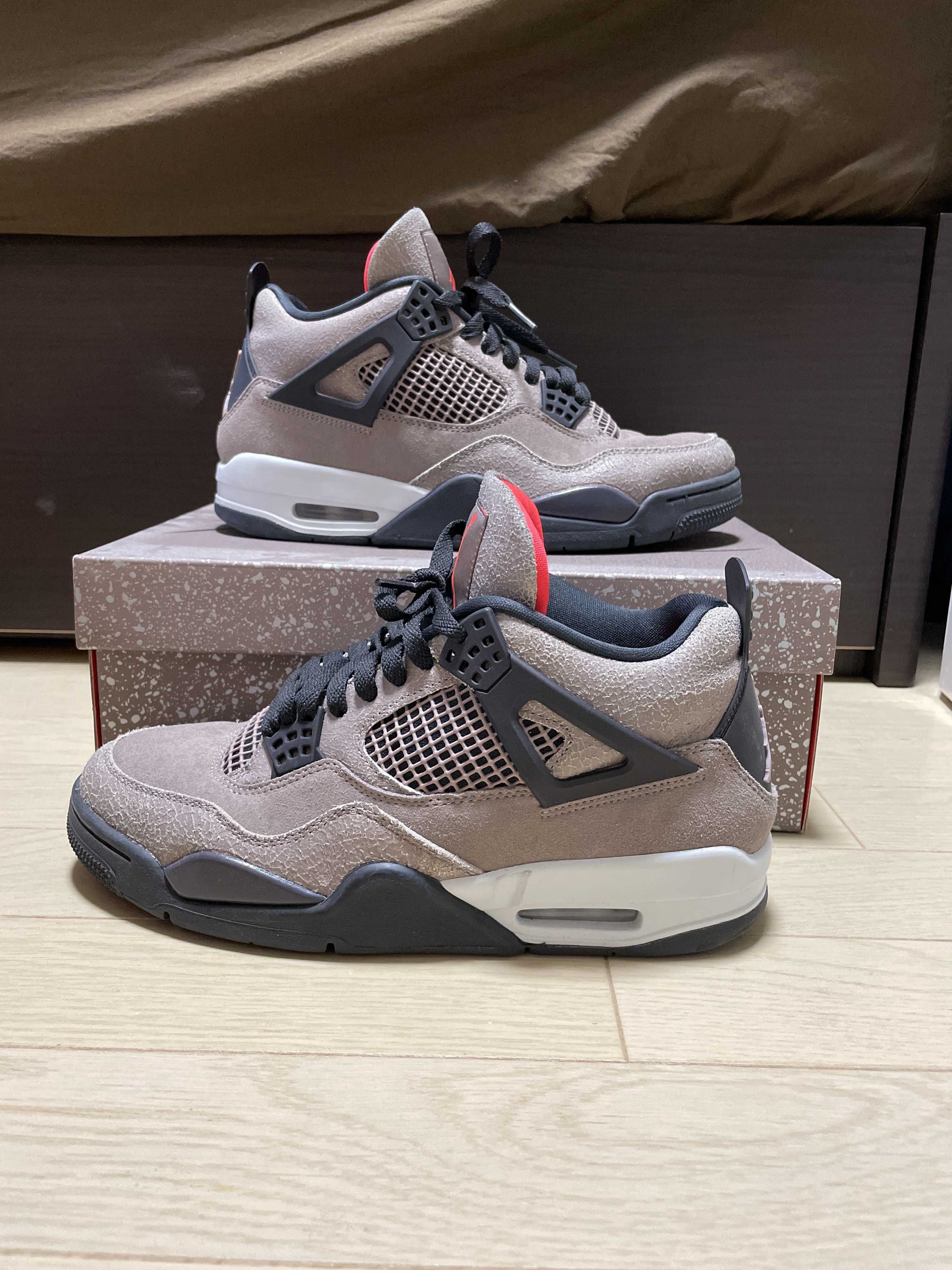 Nike Air Jordan 4 "Taupe Haze"   