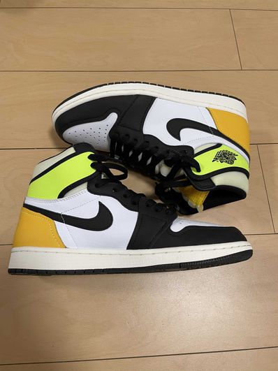 Nike Air Jordan 1 High OG "Volt Gold"