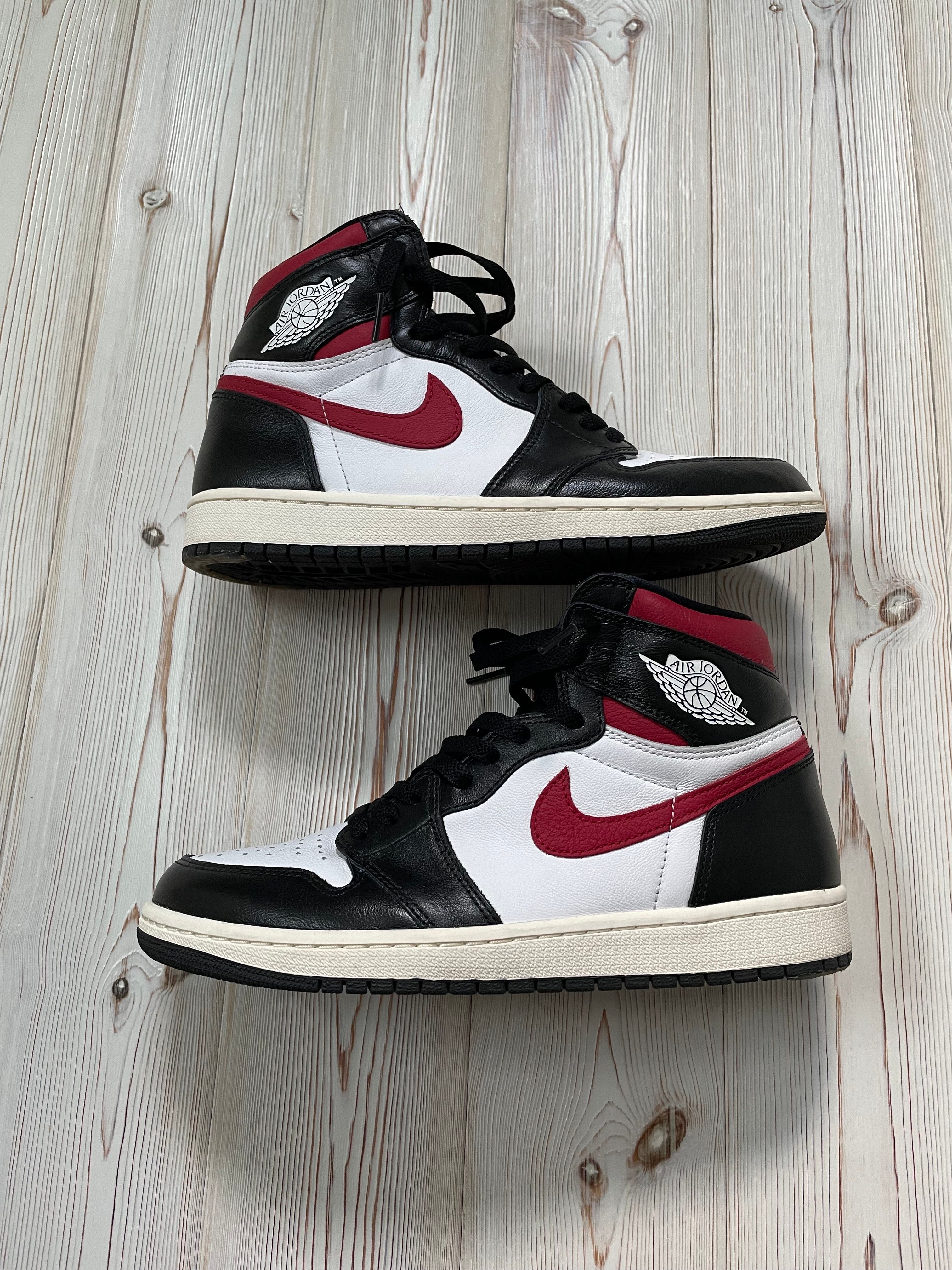 Nike Air Jordan 1 Retro High "Black/White/Sail/Gym Red"