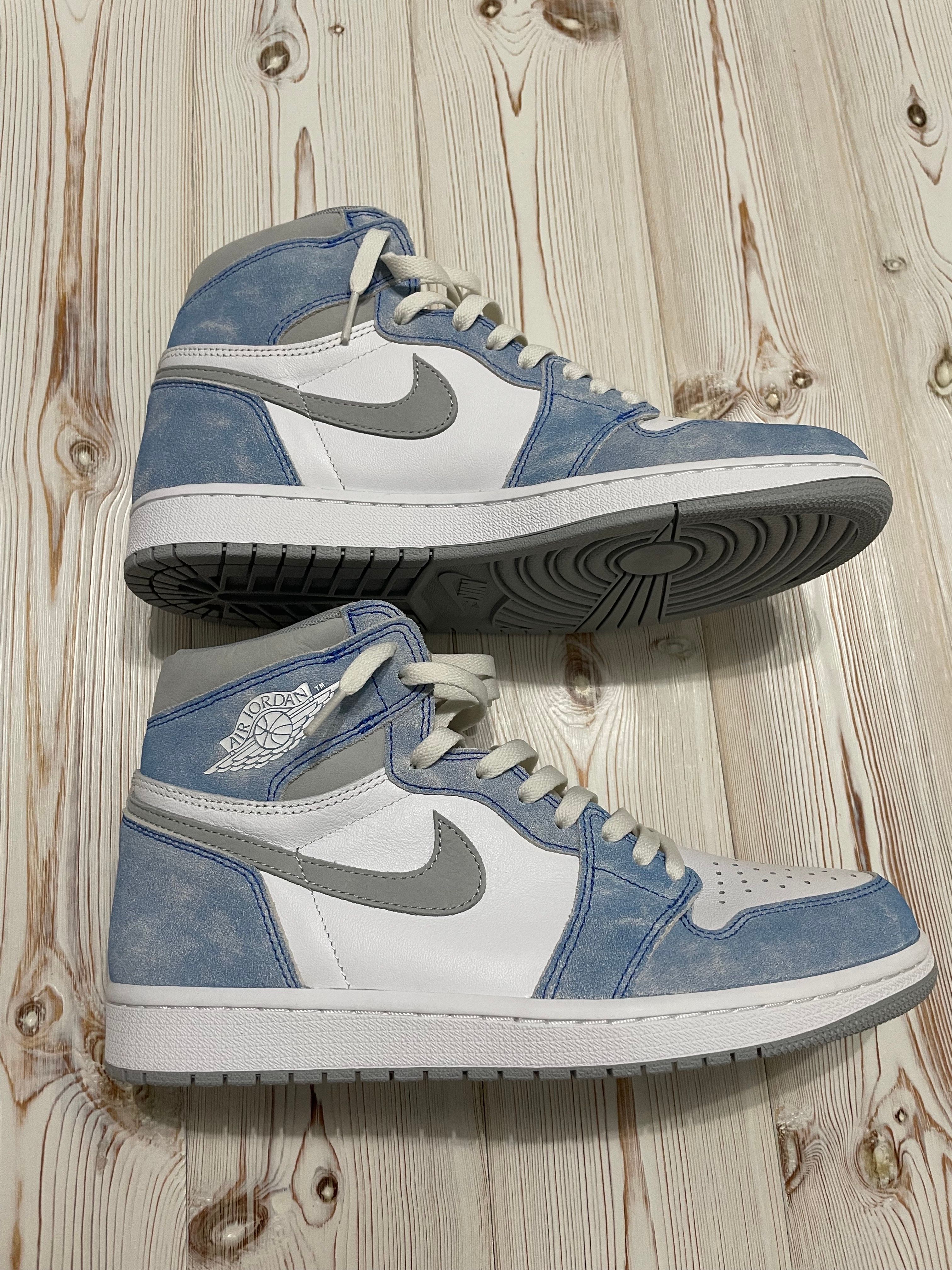 Nike Air Jordan 1 High OG "Hyper Royal"