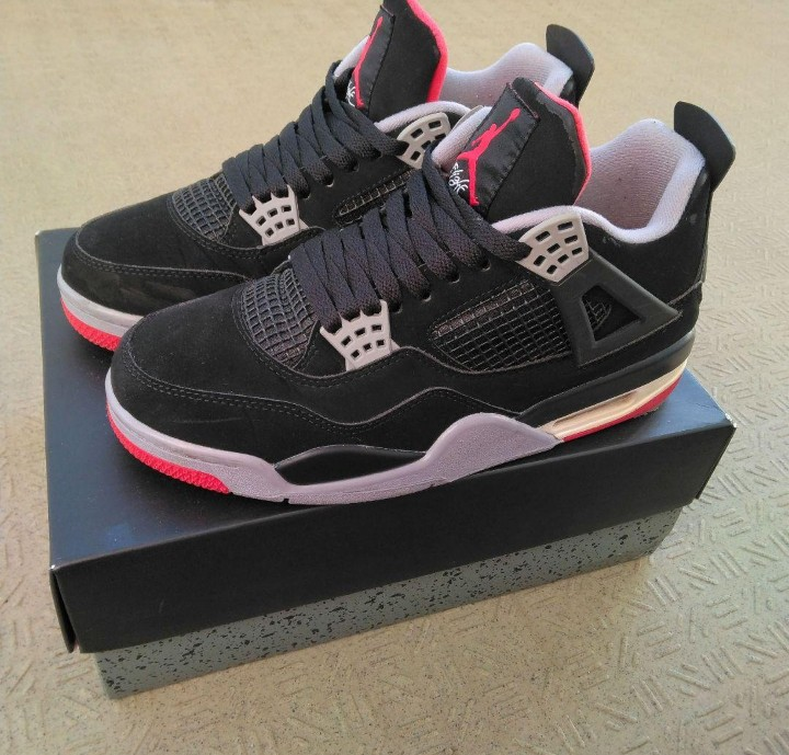 Nike Air Jordan 4 Retro "Bred" (2019)  