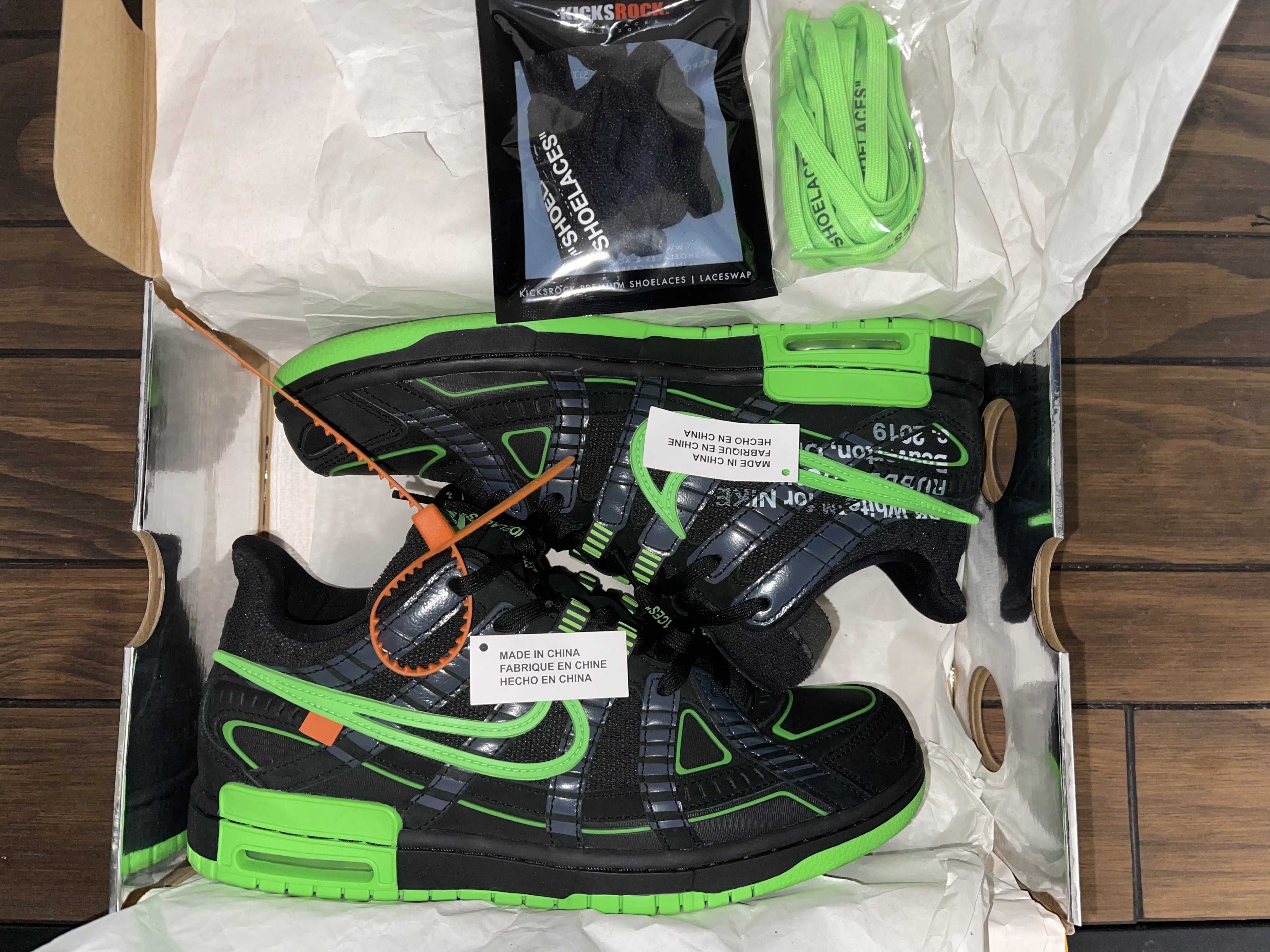 Off-White × Nike Air Rubber Dunk "Black/Green Strike"