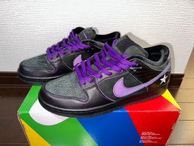 Familia × Nike SB Dunk Low First Avenue "Black/Voltage Purple-White"