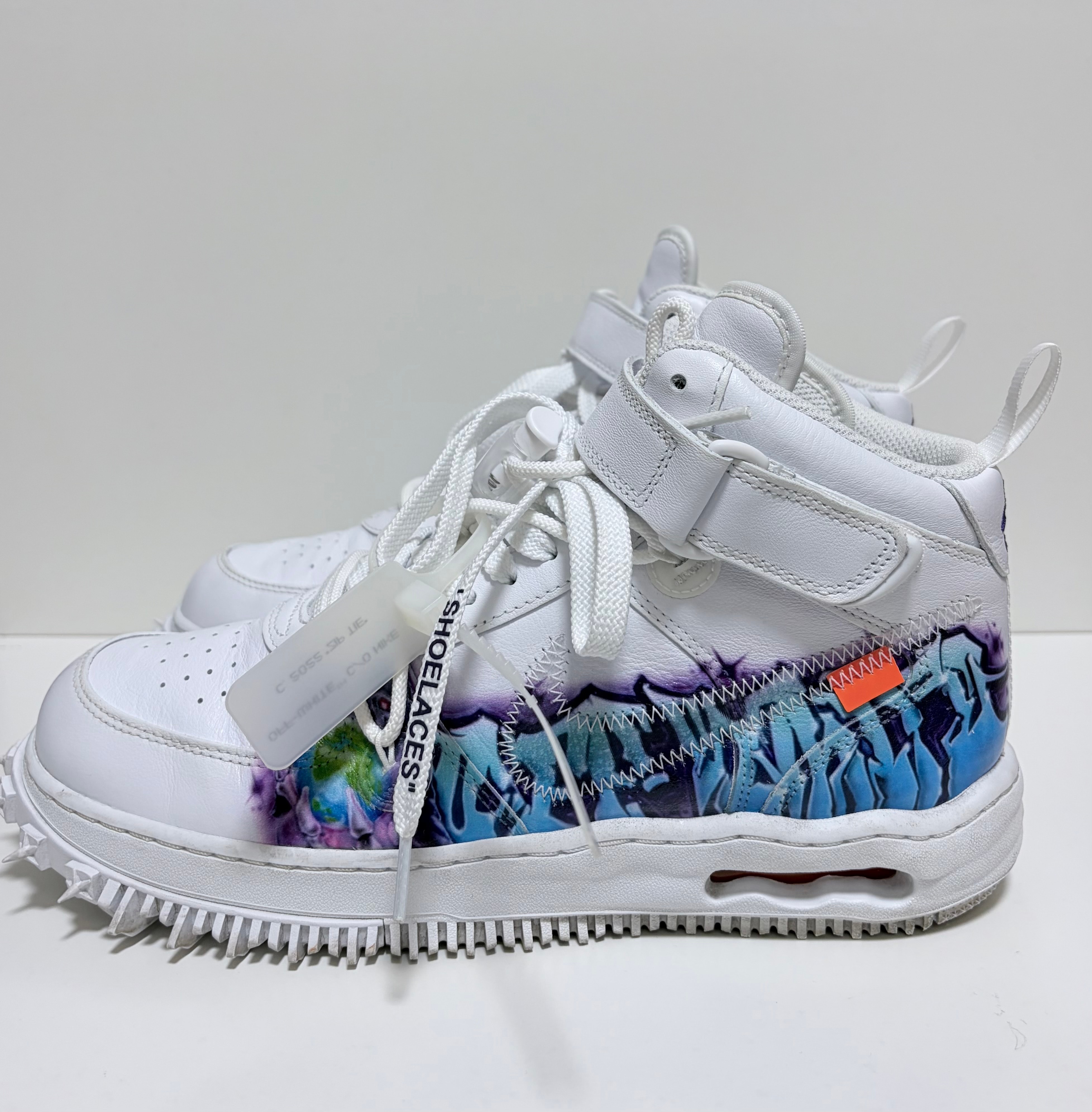 Off-White × Nike Air Force 1 Mid "Graffiti"