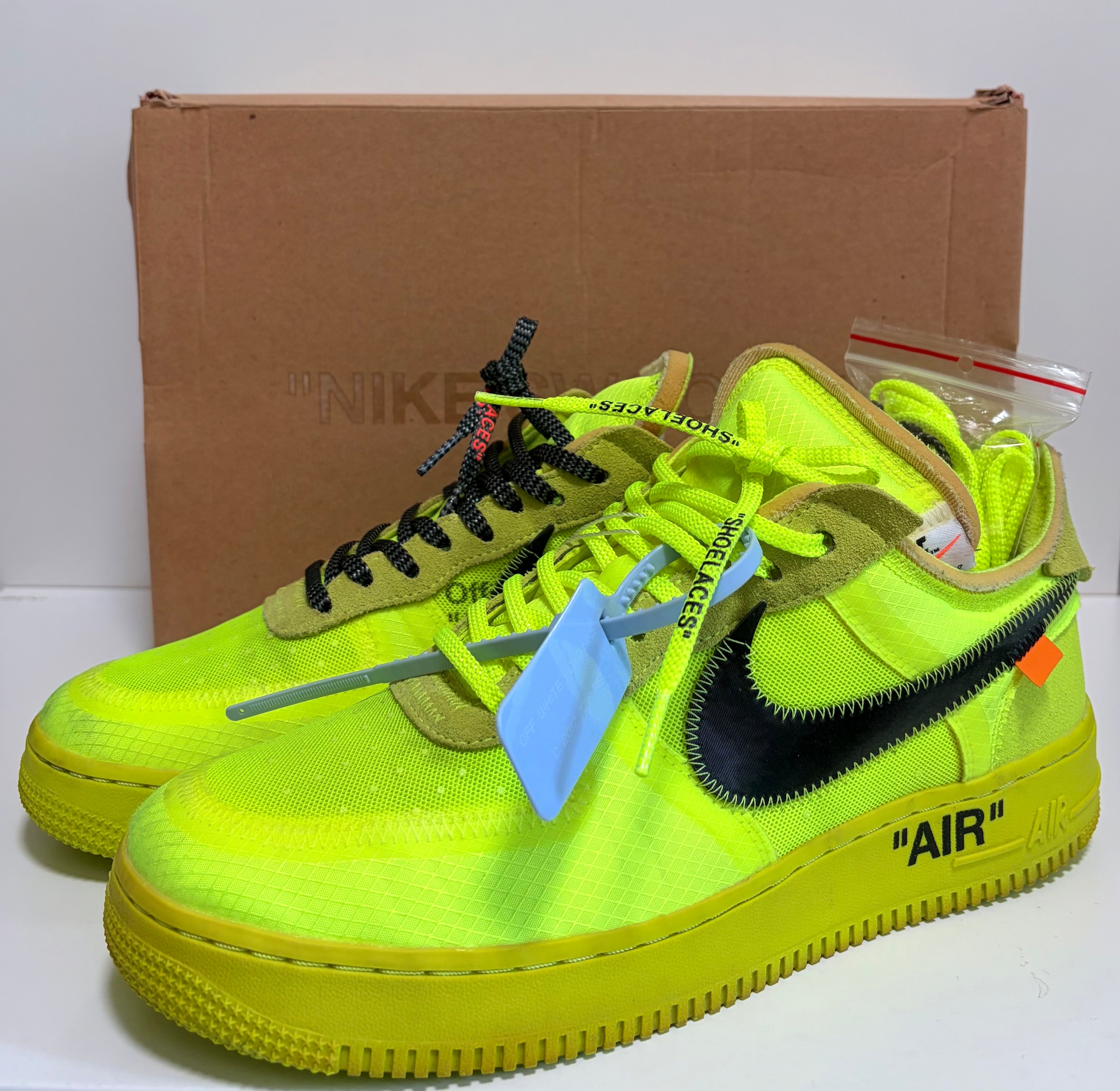 Off-White × Nike Air Force 1 Low "Volt"