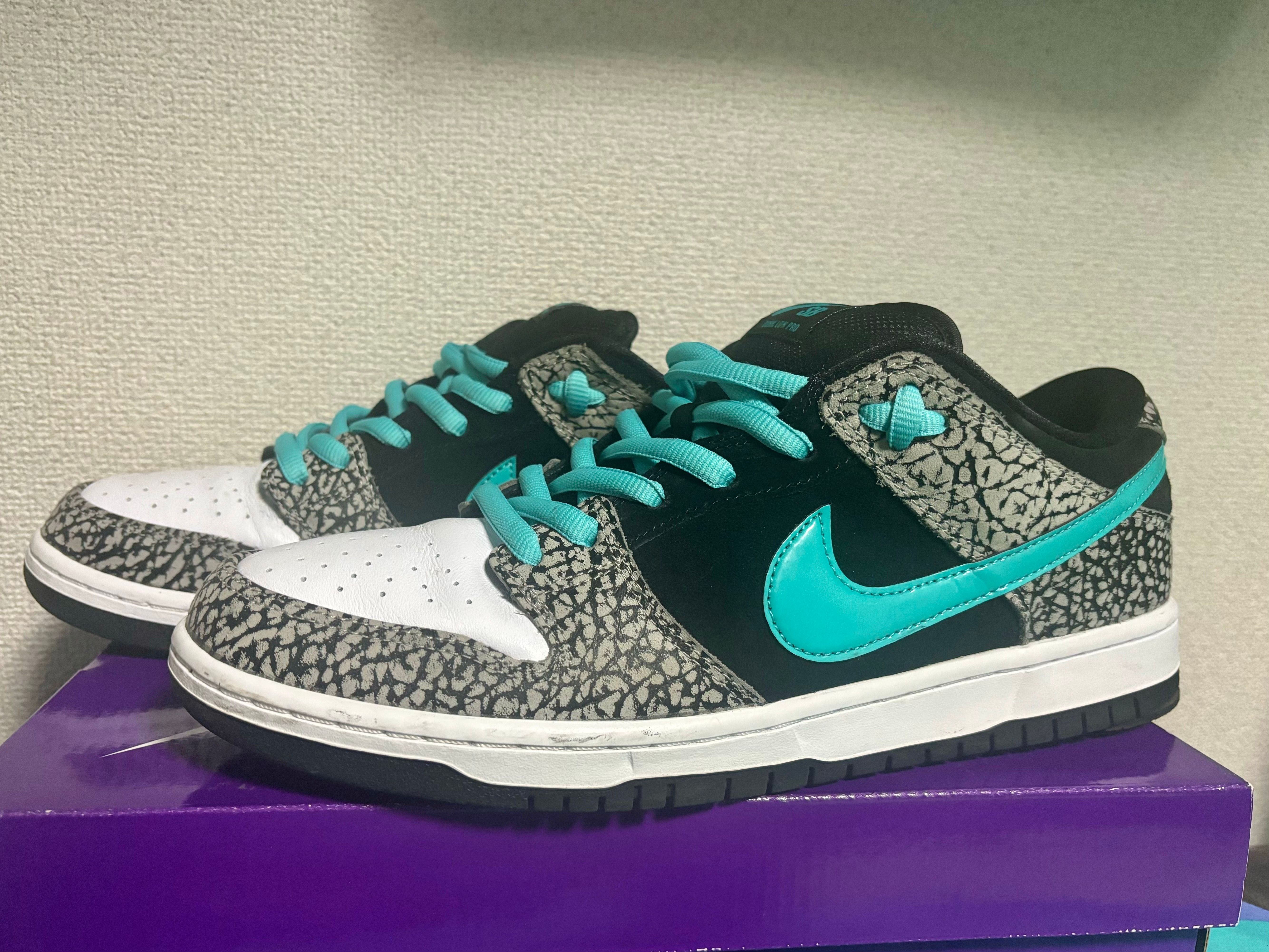 Nike SB Dunk Low "Elephant/Safari"
