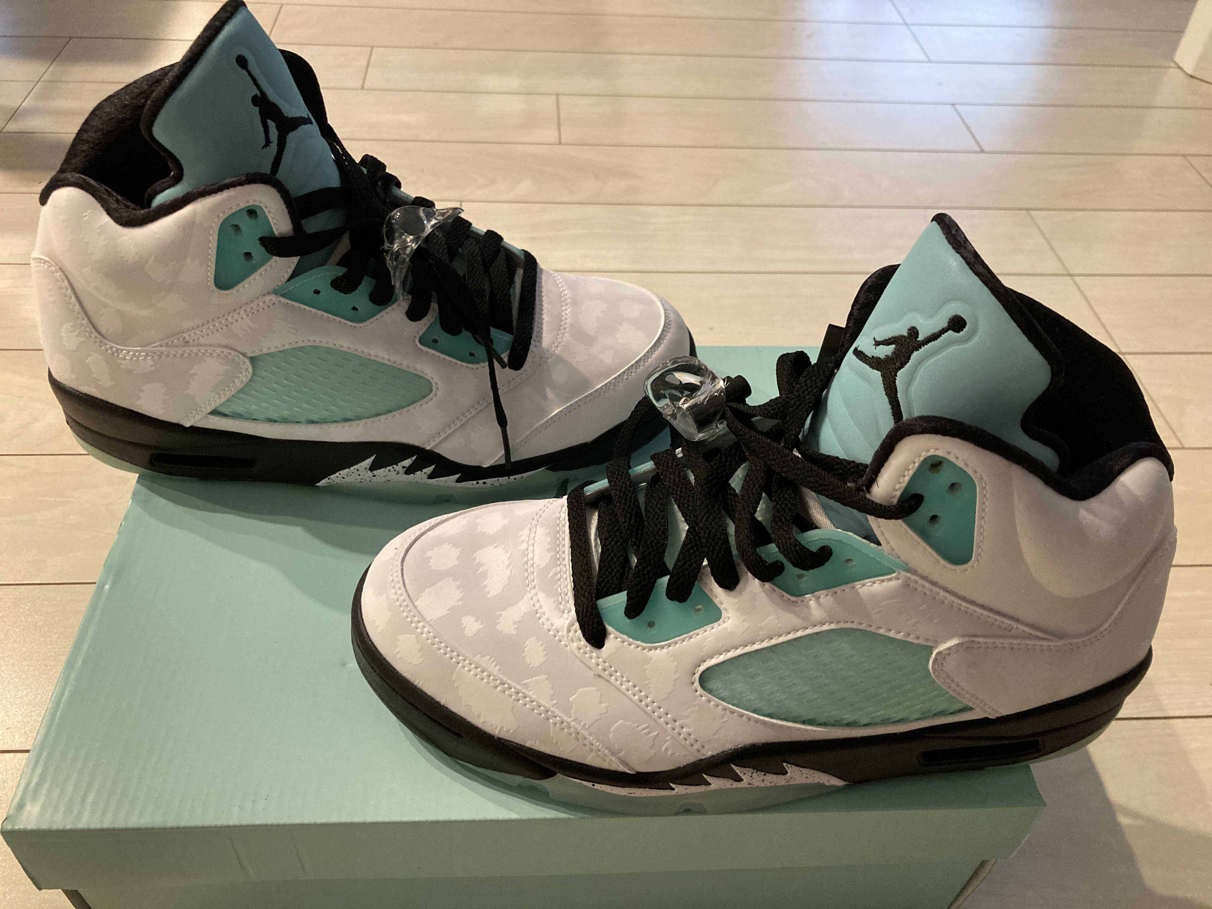 Nike Air Jordan 5 "White/Black/Island Green"