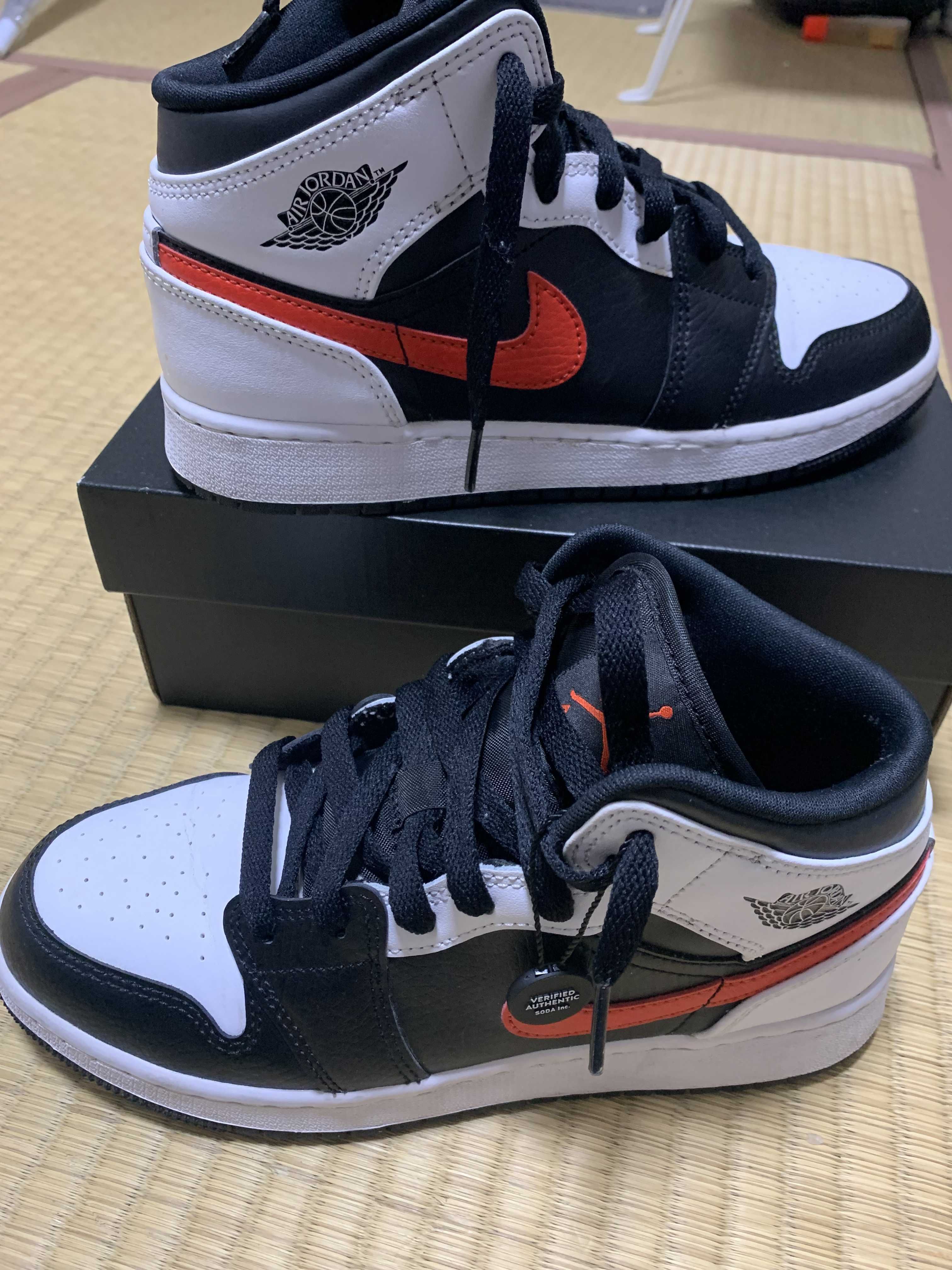 NIKE AIR JORDAN 1 MID GS "BLACK/CHILE RED/WHITE"