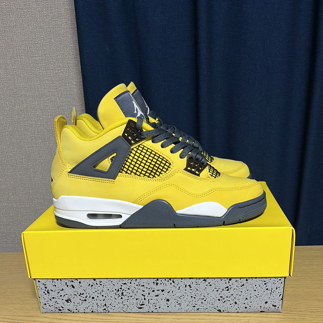 Nike Air Jordan 4 "Tour Yellow"