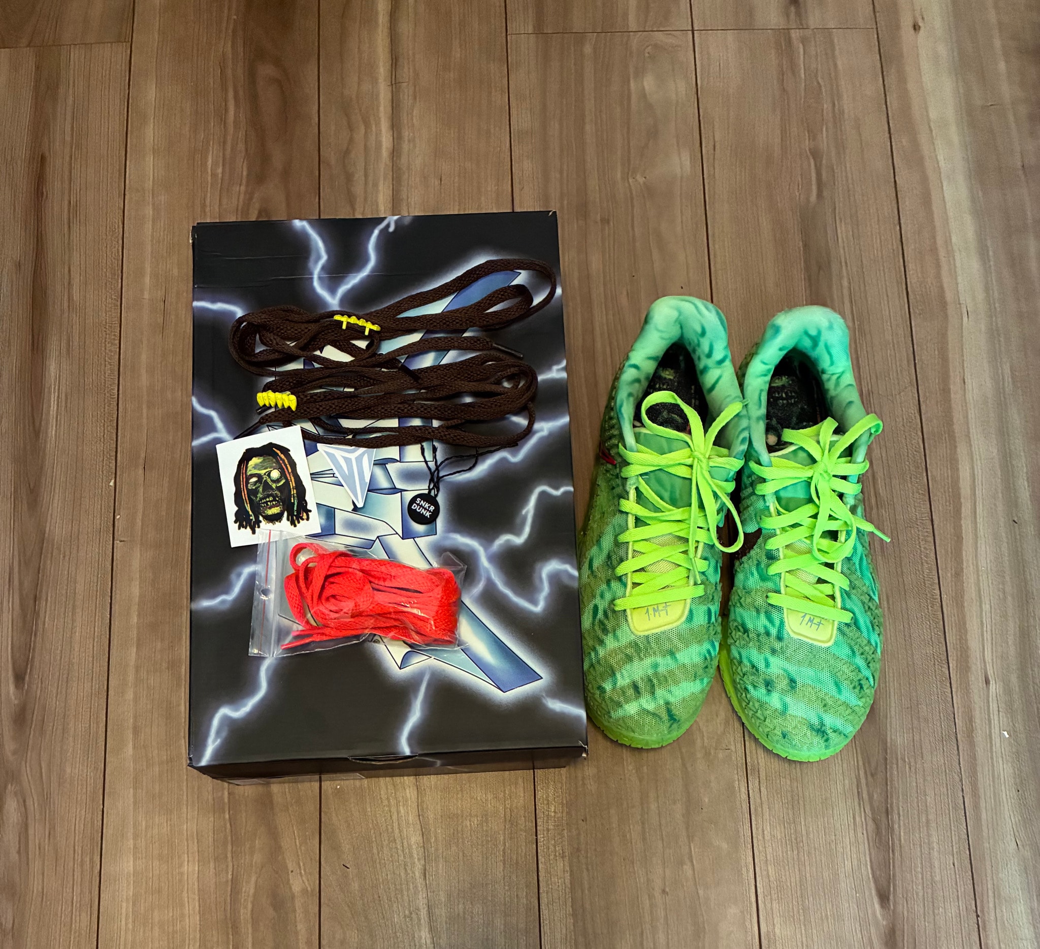 Nike Ja 3 "Spooky Season" (HV9924-700/HV9923-700)