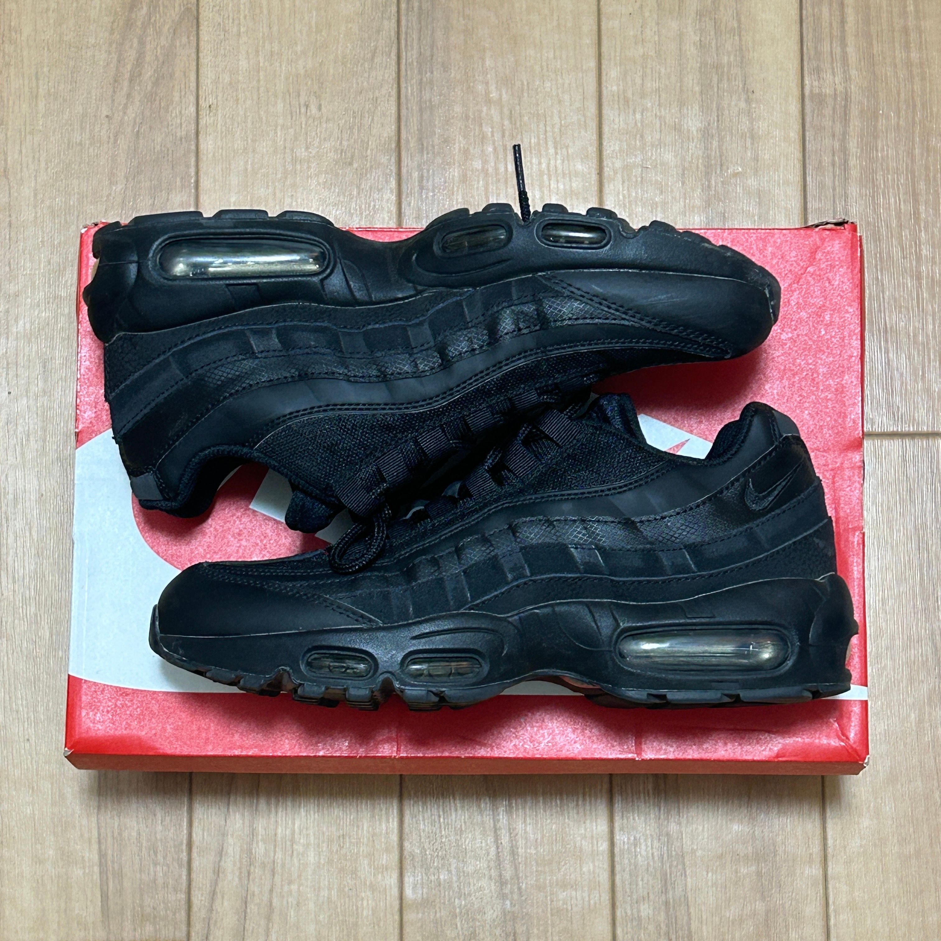 Nike Air Max 95 Essential "Black/Dark Grey/Black"