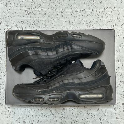 Nike Air Max 95 Essential "Black/Dark Grey/Black"