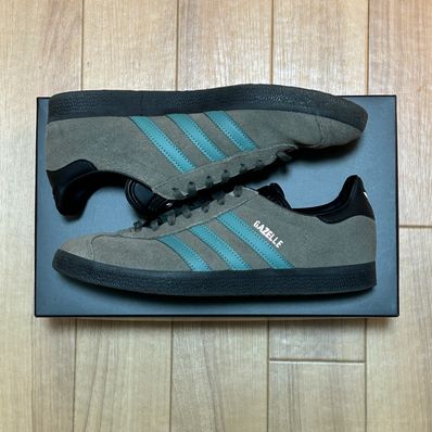 adidas Gazelle "Pantone/Core Black"