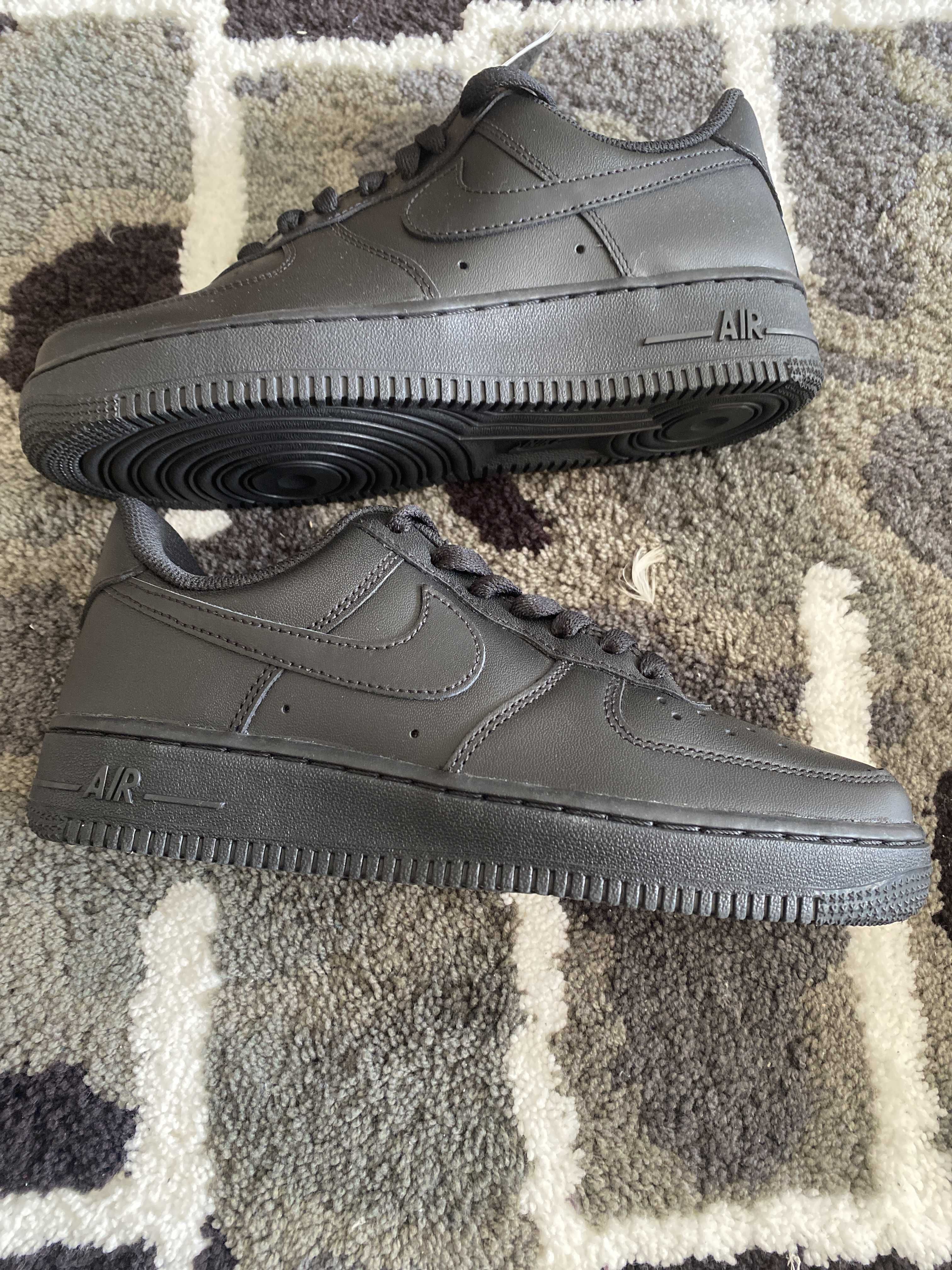 Nike Women's Air Force 1 Low 07 "Black"