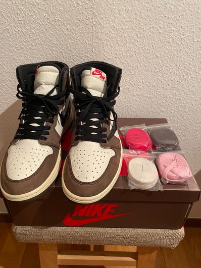 Travis Scott × Nike Air Jordan 1 Retro High OG TS SP "Sail/Dark Mocha"