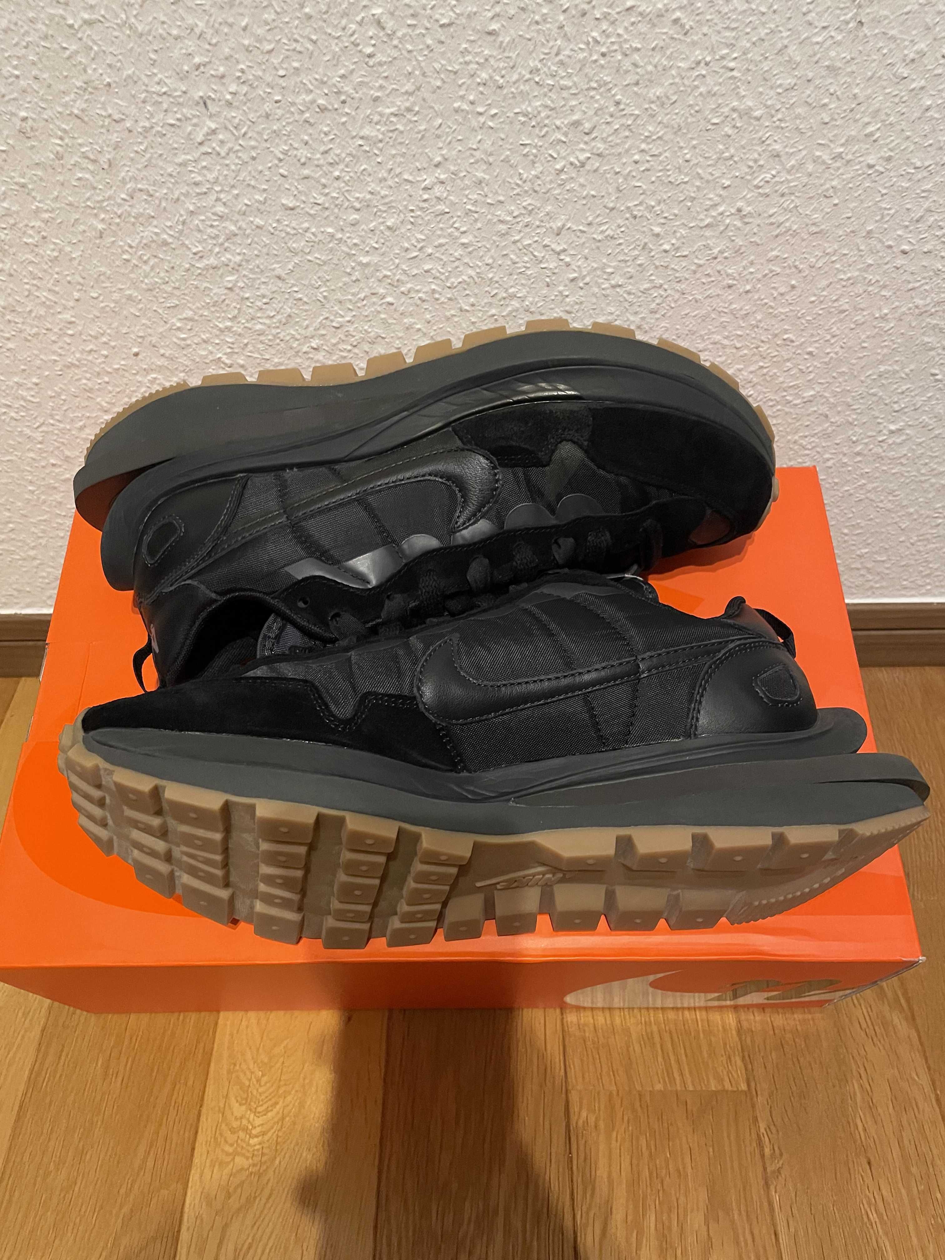 sacai × Nike VaporWaffle "Black Gum"