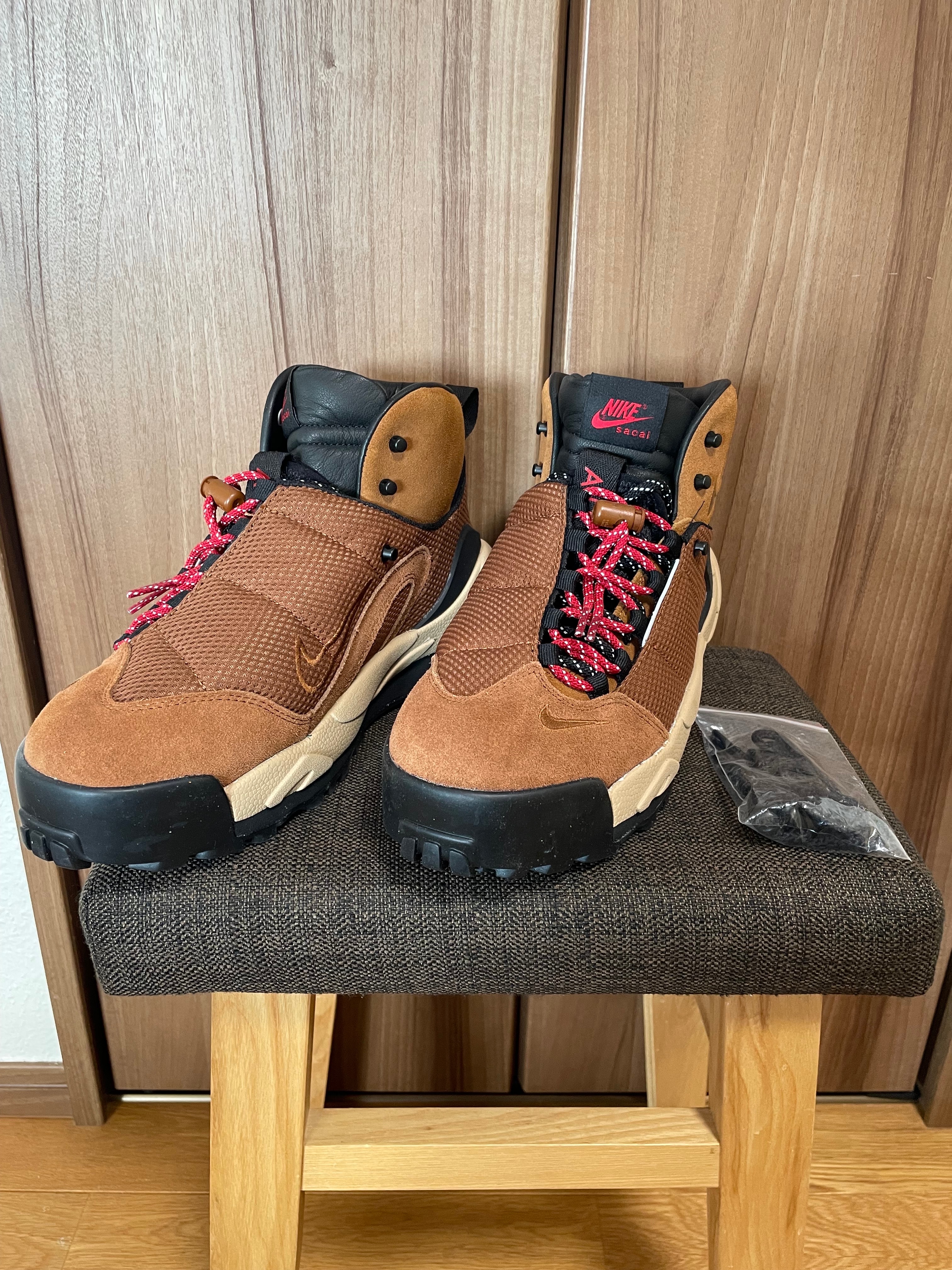 サカイ × ナイキ マグマスケープ 