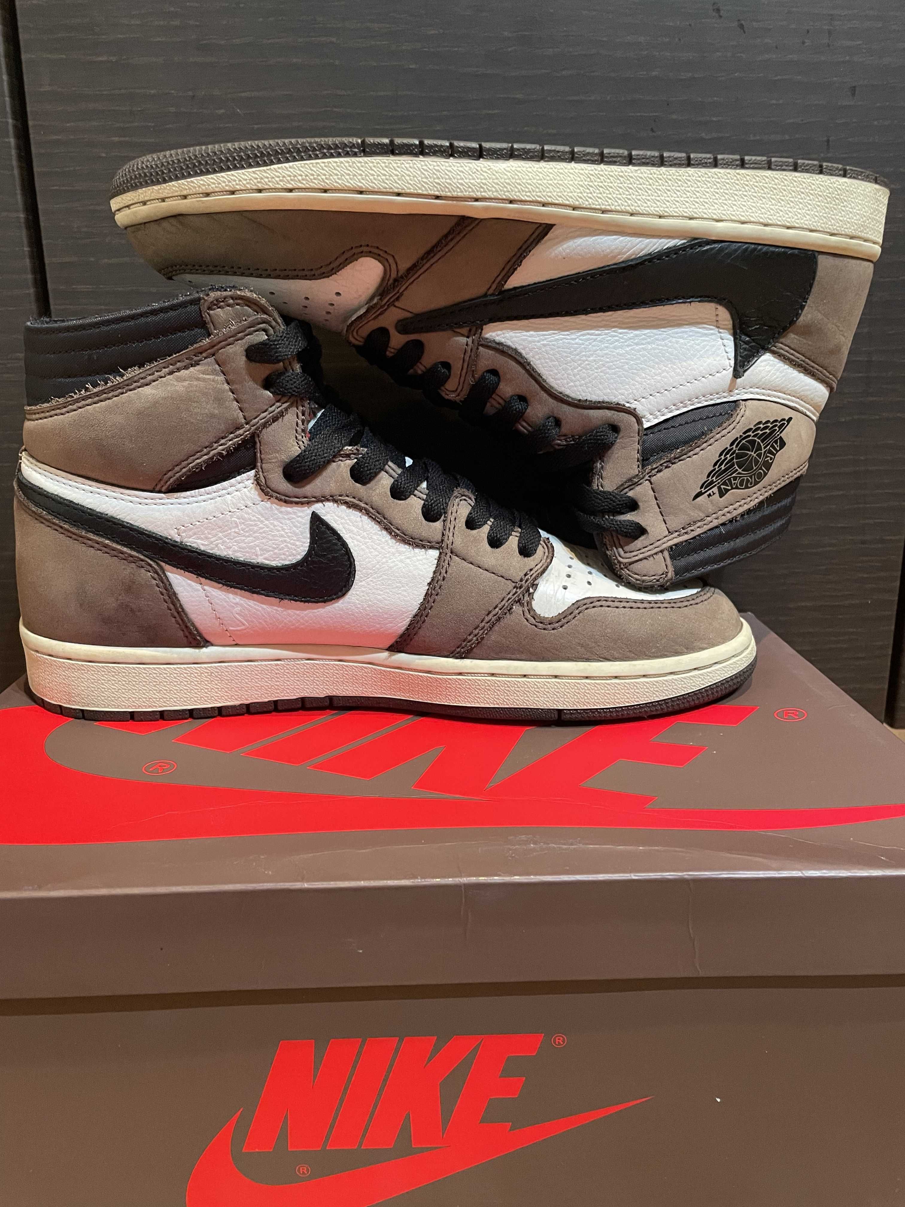 Travis Scott × Nike Air Jordan 1 Retro High OG TS SP "Sail/Dark Mocha"